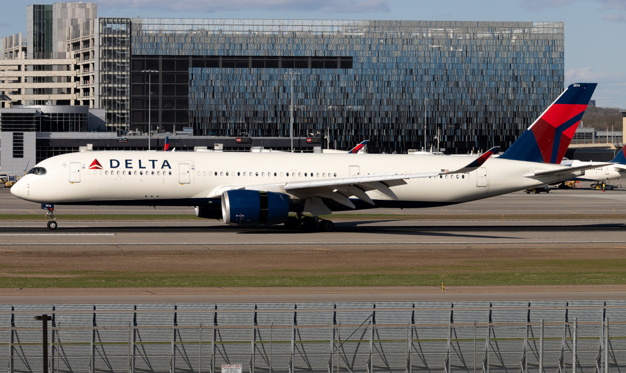 Full size: Delta Airlines Airbus A350-900 N574DZ at Minneapolis-St Paul International/Wold-Chamberlain Airport