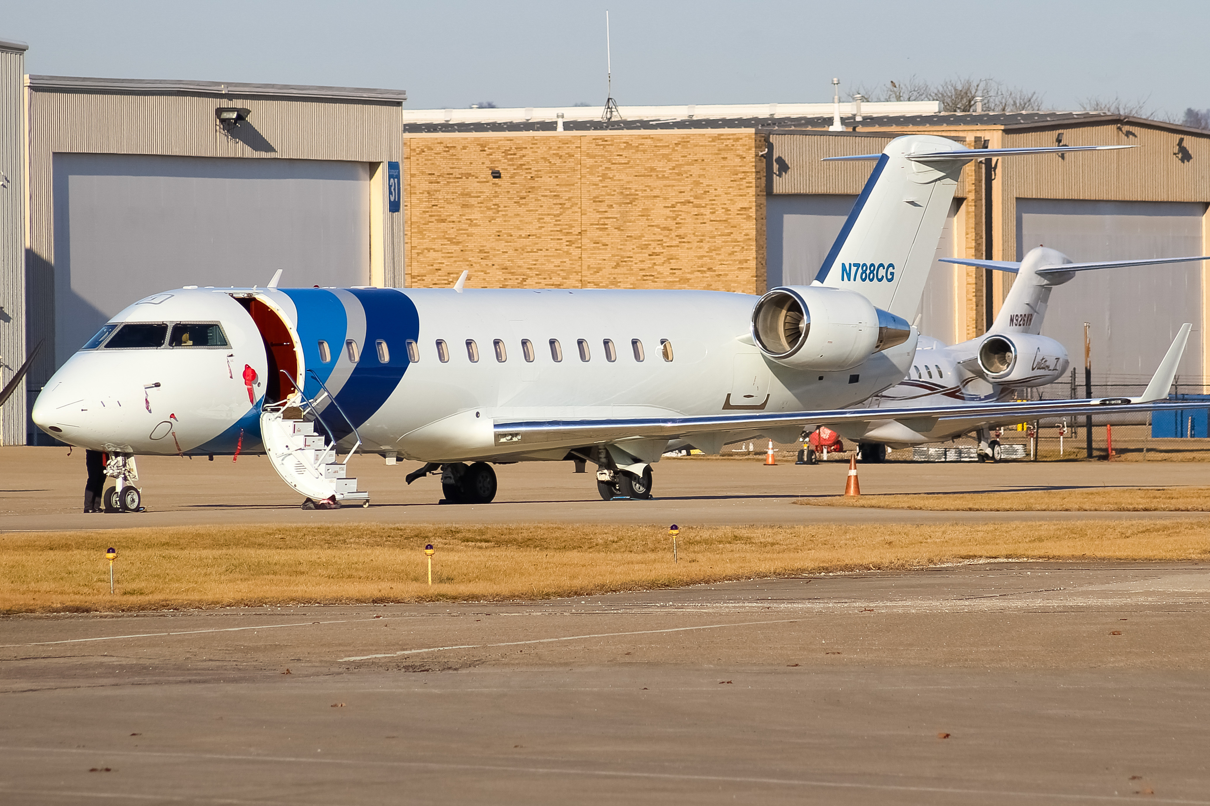 Full size: PRIVATE  Mitsubishi CRJ-200 N788CG at Cincinnati Municipal Airport/Lunken Field
