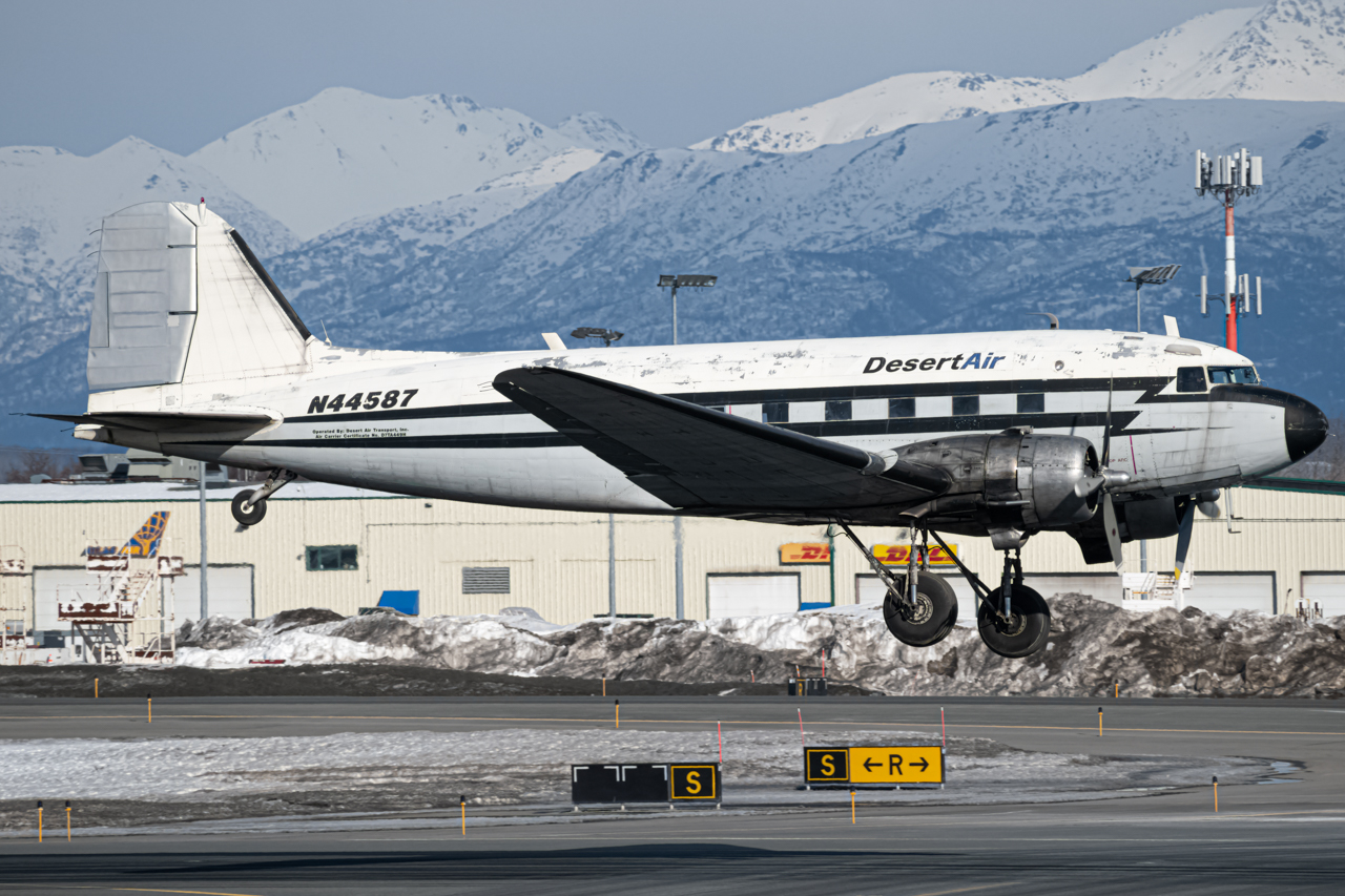 Full size: DesertAir McDonnell Douglas DC-3C N44587 at Anchorage Ted Stevens International Airport