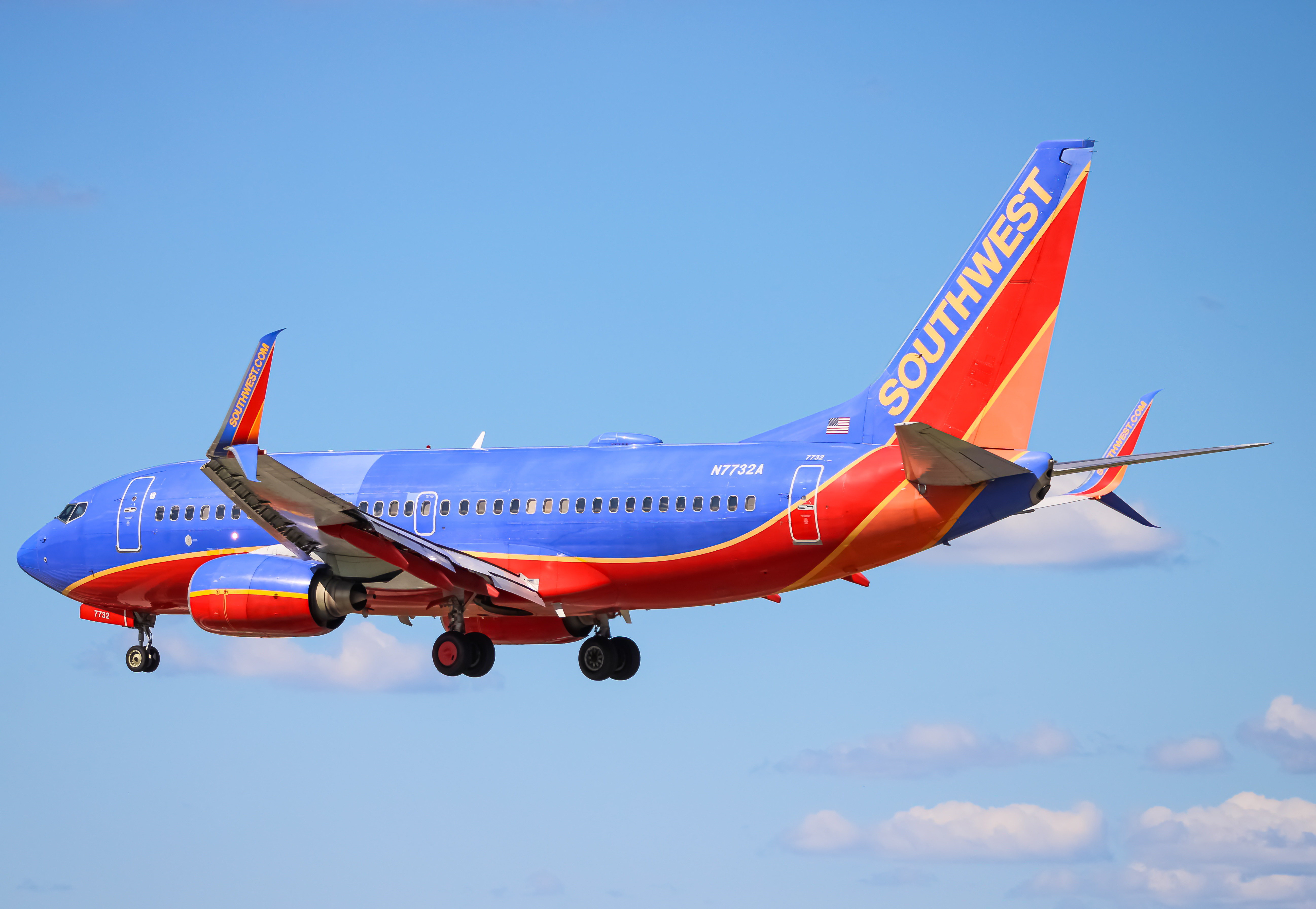 Full size: Southwest Airlines Boeing 737-800 N7732A at Baltimore/Washington International Thurgood Marshall Airport