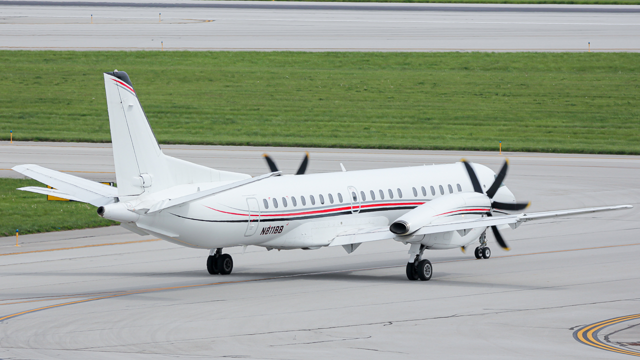 Full size: PRIVATE Saab 2000 N811BB at John Glenn Columbus International Airport