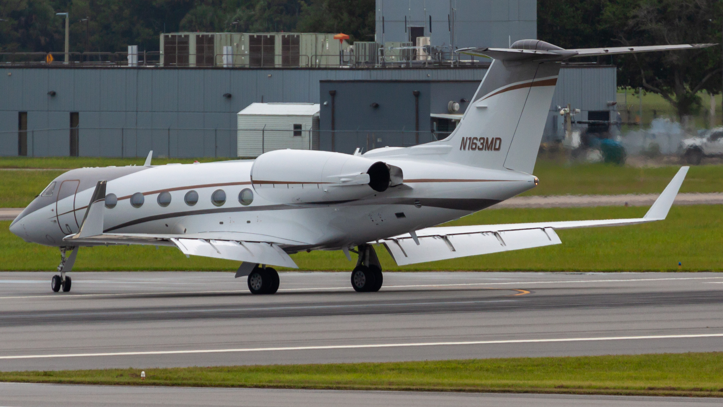 Full size: Arad Energy Gulfstream IV N163MD at Daytona Beach International Airport