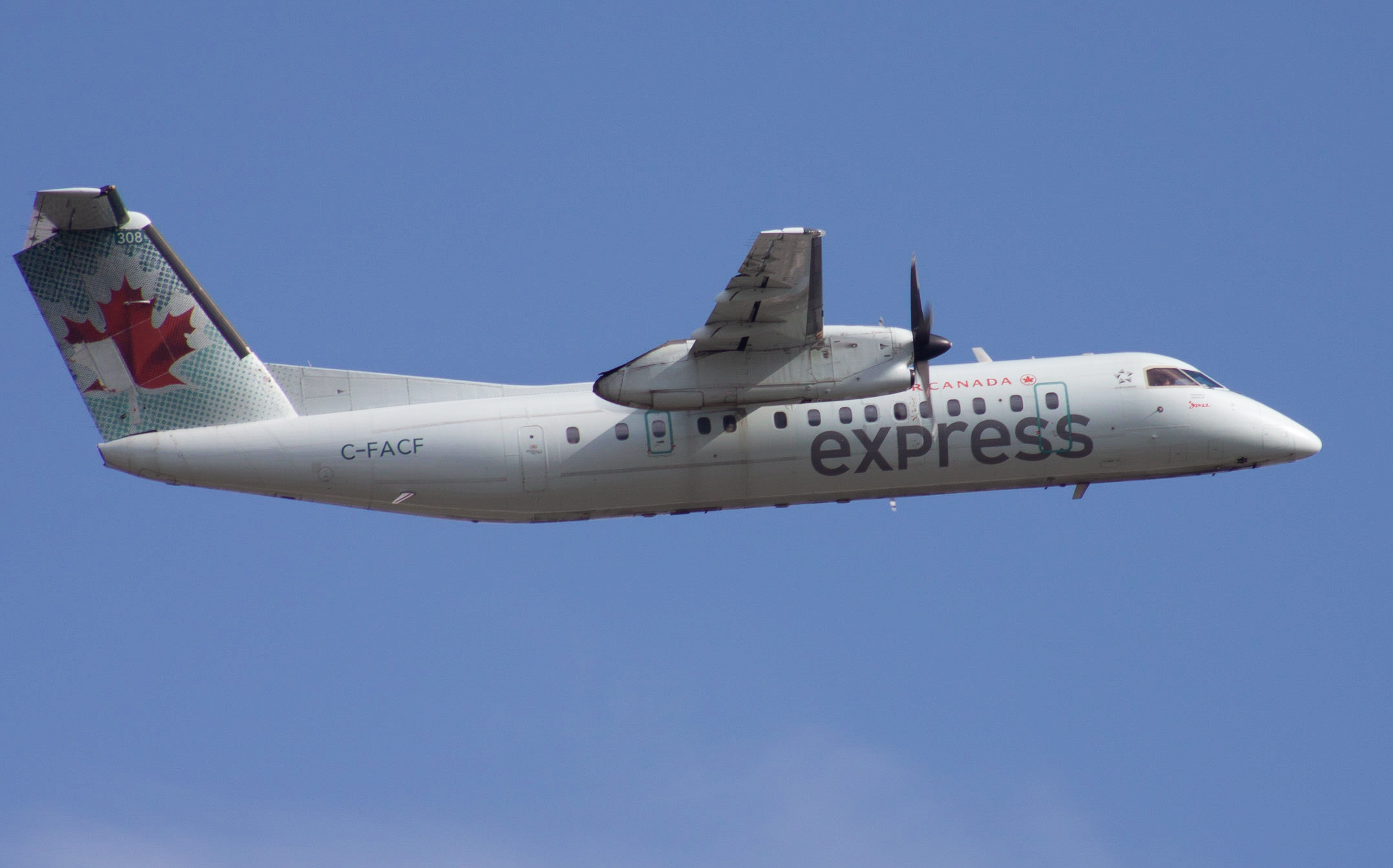 Full size: Air Canada Express De Havilland DHC-8 C-FACF at Lester B Pearson International Airport