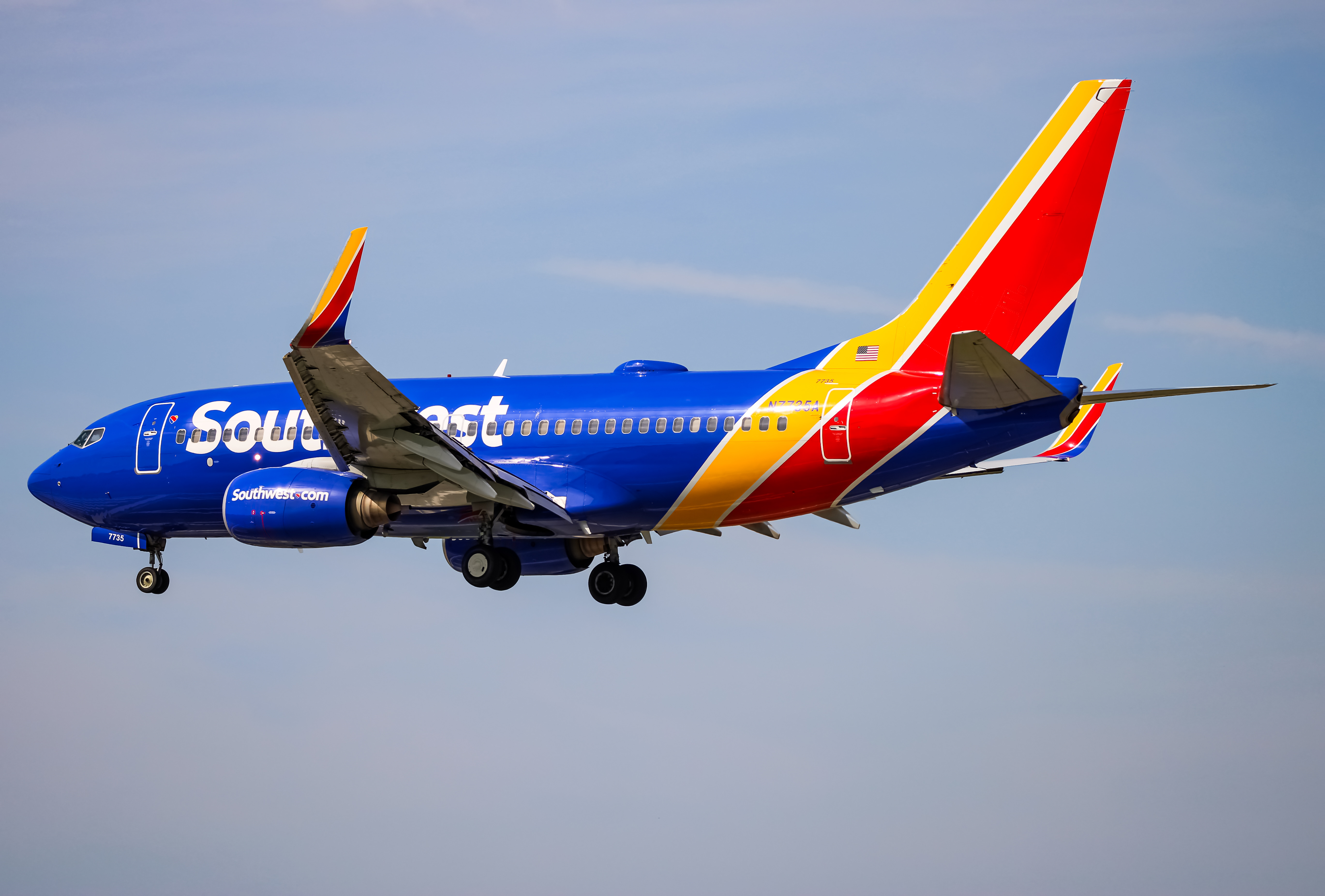 Full size: Southwest Boeing 737-700 N7735A at Baltimore/Washington International Thurgood Marshall Airport