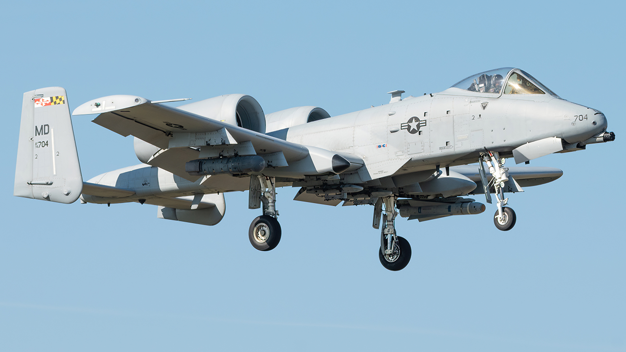 Full size: USAF - United States Air Force Fairchild A-10 Thunderbolt 78-0704 at Martin State Airport