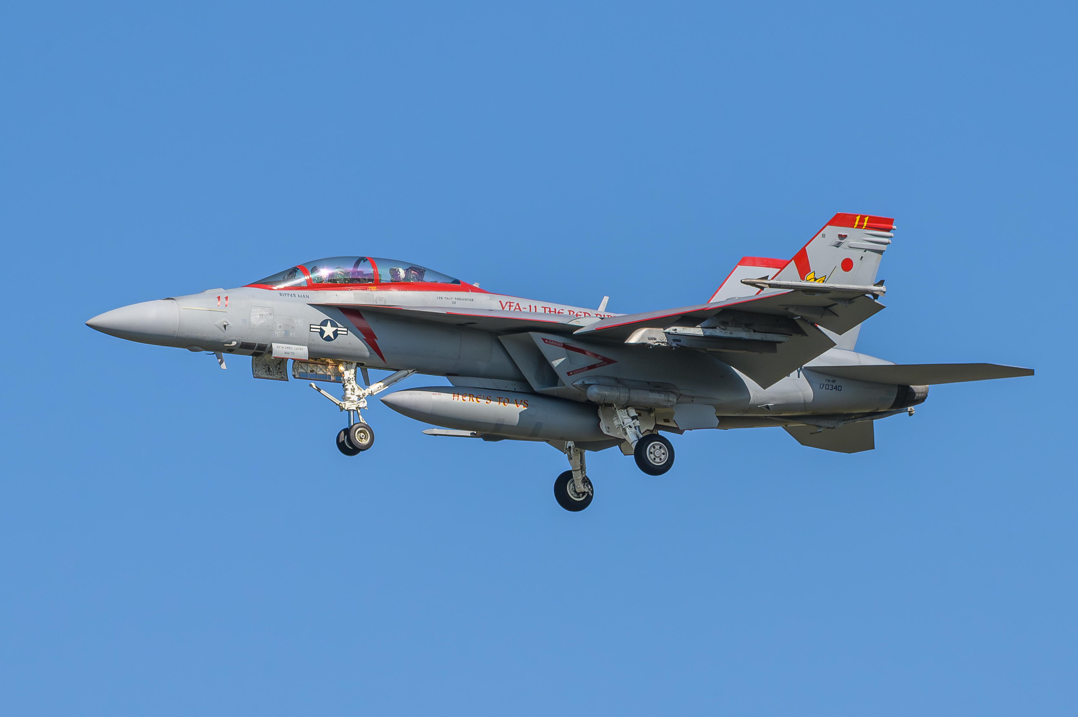 Full size: USN - United States Navy Boeing F/A-18E/F Super Hornet 17-0340 at Oceana Naval Air Station (Apollo Soucek Field)