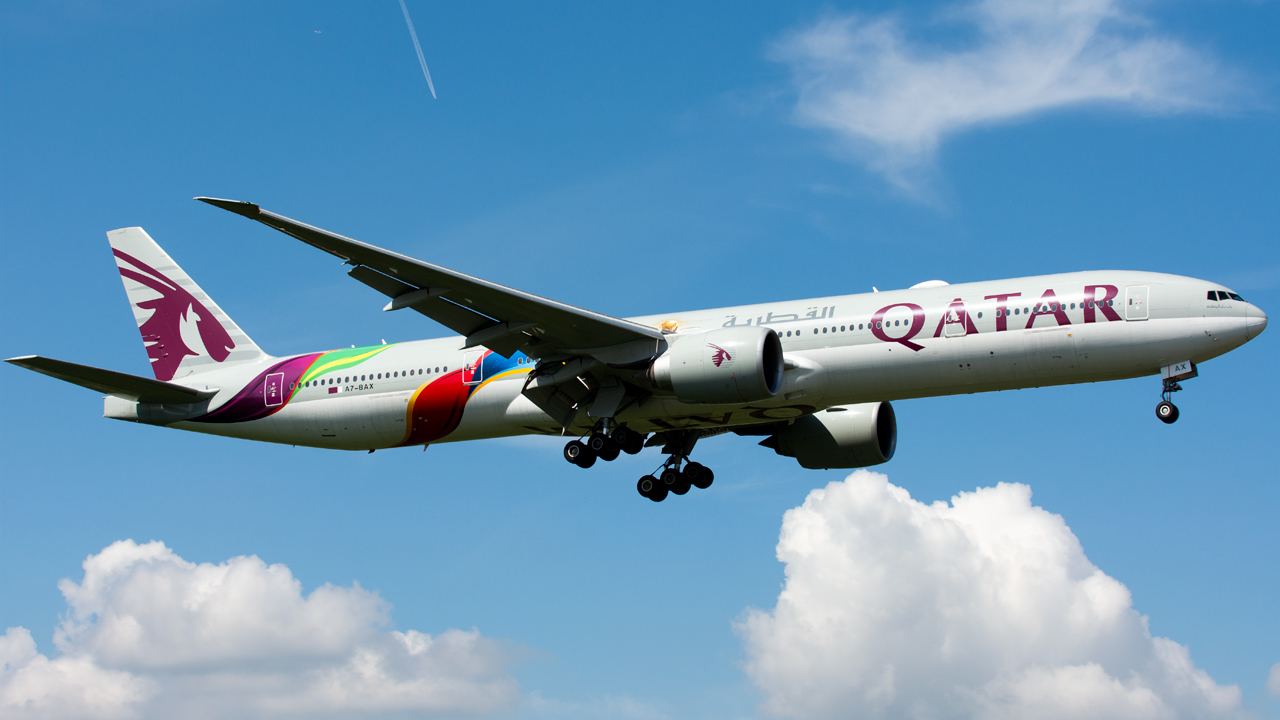 Full size: Qatar Airways Boeing 777-300ER A7-BAX at London Heathrow International Airport