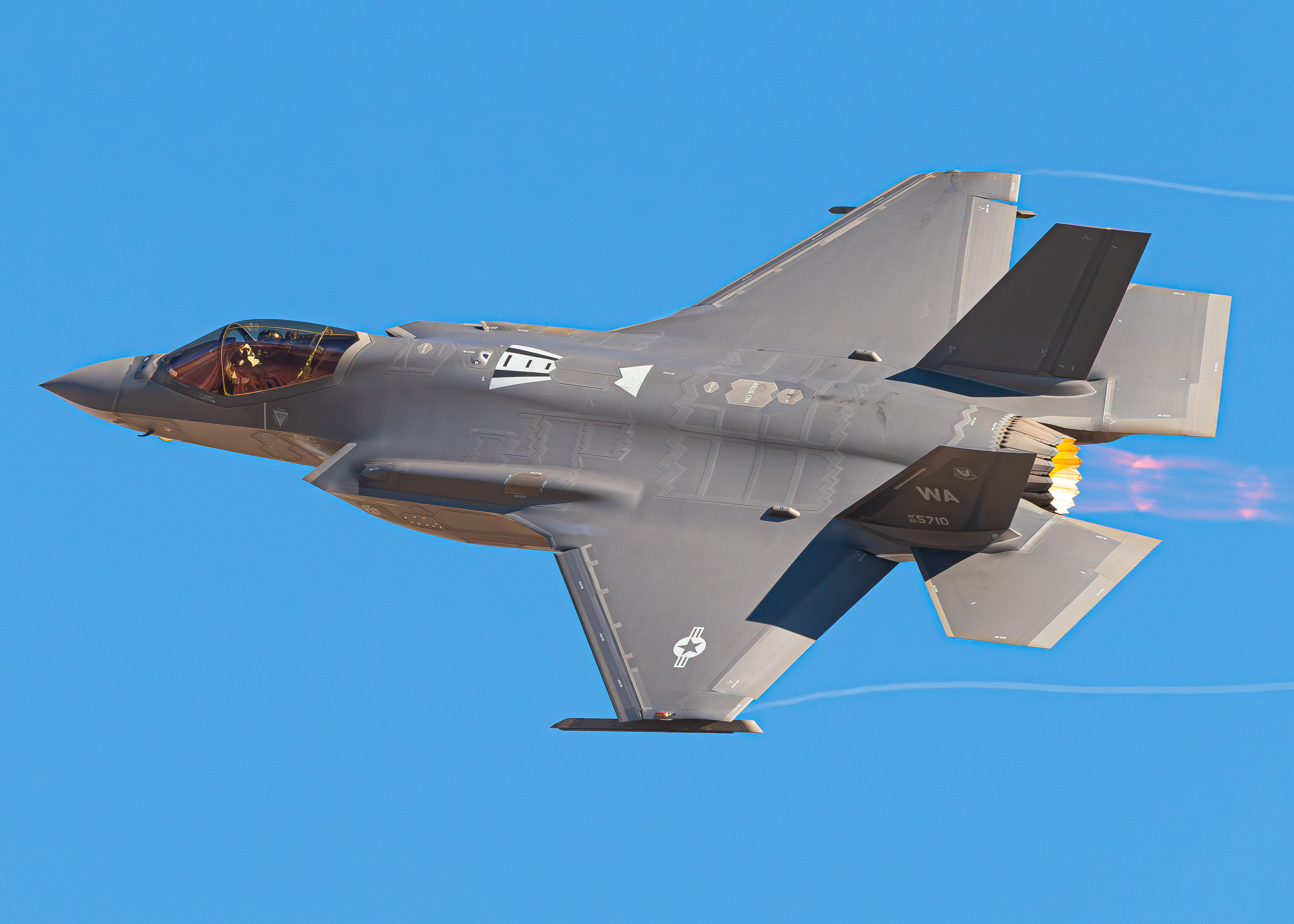 Full size: USAF - United States Air Force Lockheed Martin F-35 Lightning 22-5710 at Nellis Air Force Base