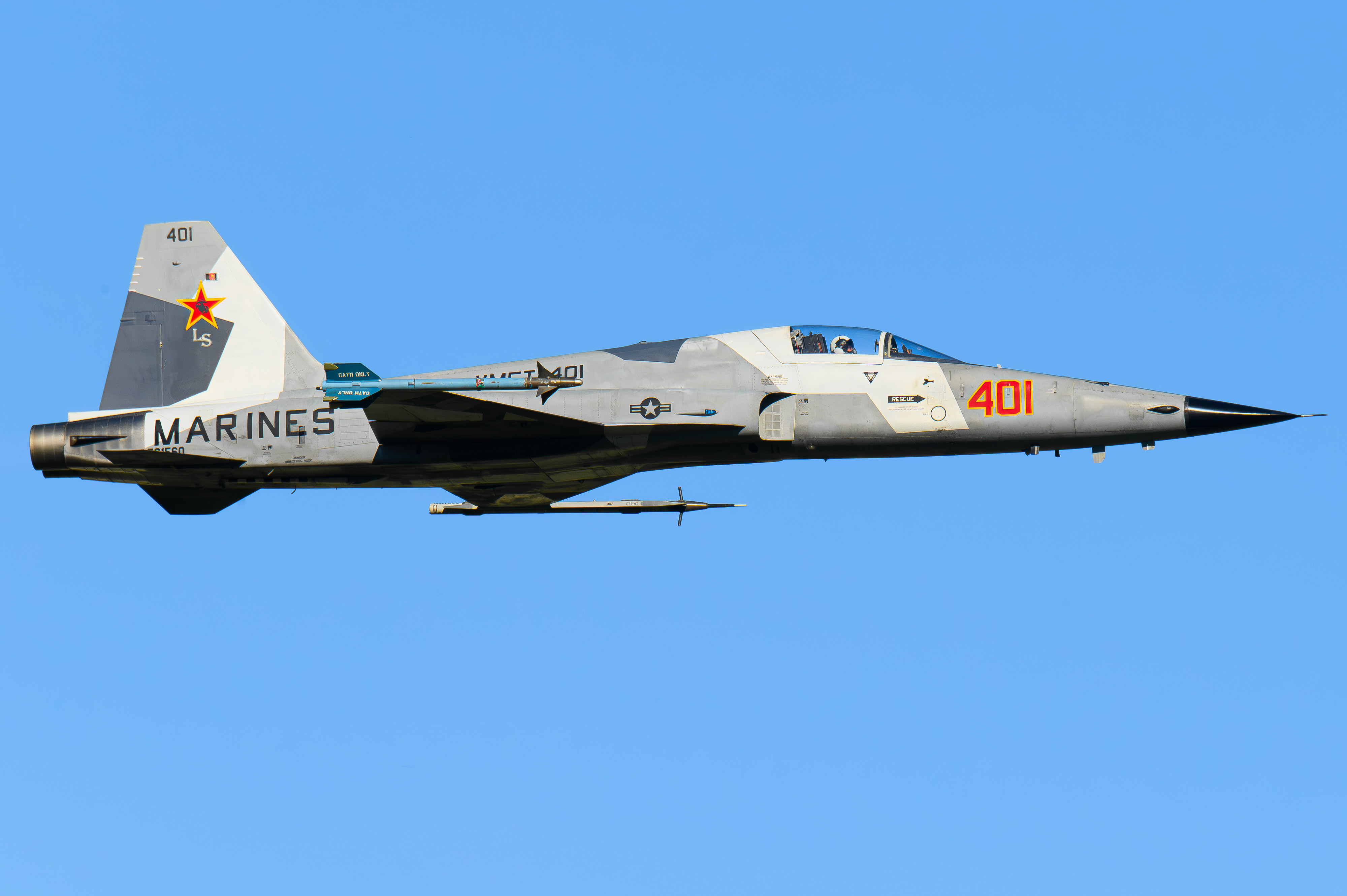 Full size: USMC - United States Marine Corp Northrop F-5N Tiger II 761560 at 