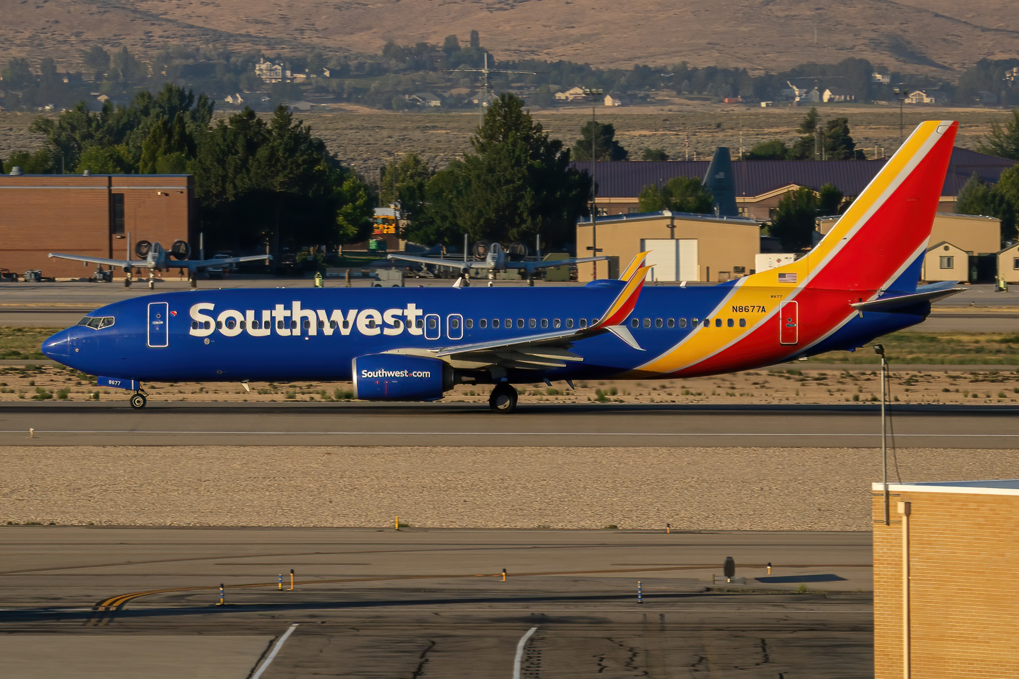 Full size: Southwest Airlines Boeing 737-800 N8677A at Boise Air Terminal/Gowen Field
