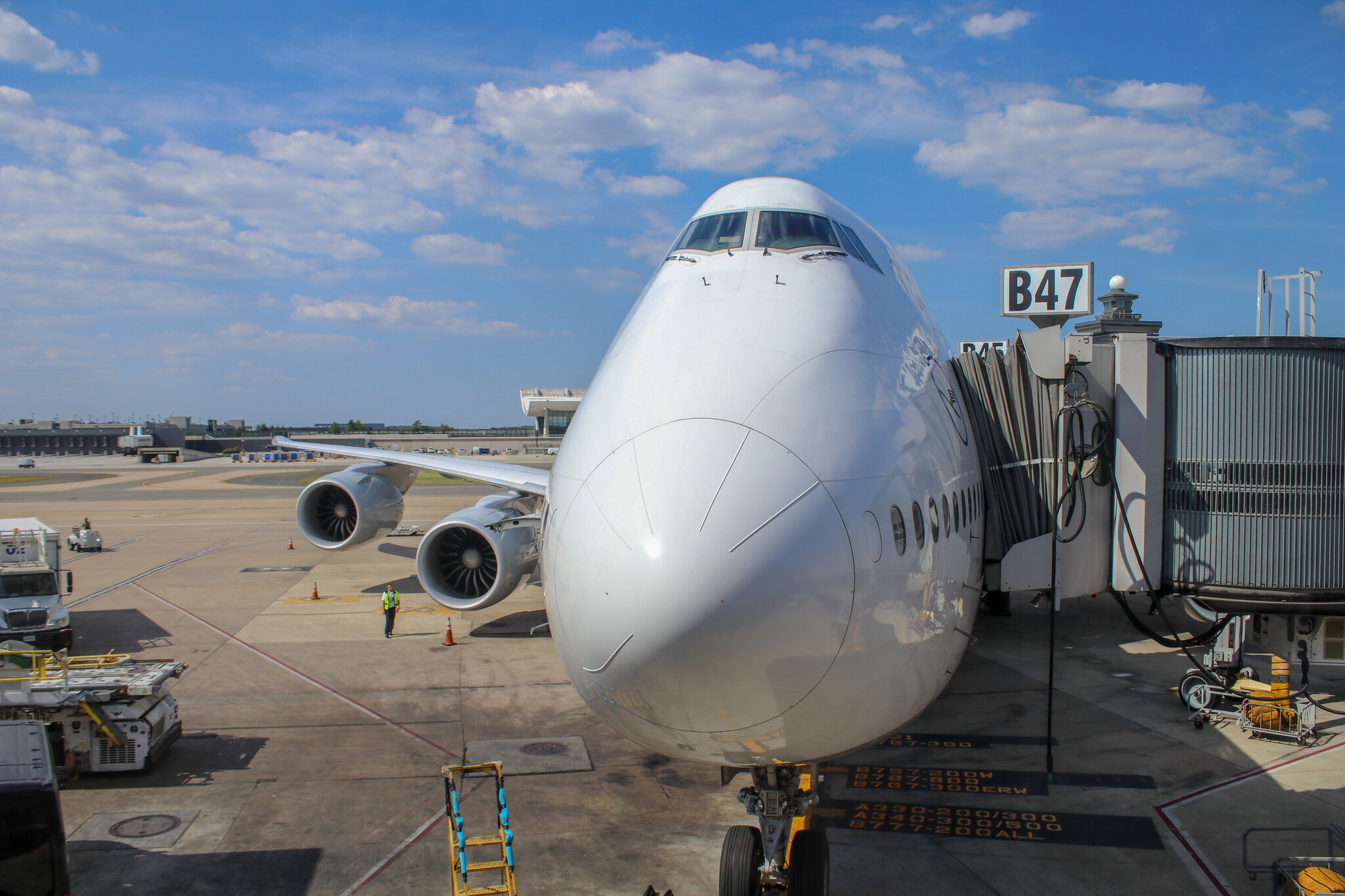 Full size: Lufthansa Boeing 747-8i D-ABYG at Washington Dulles International Airport