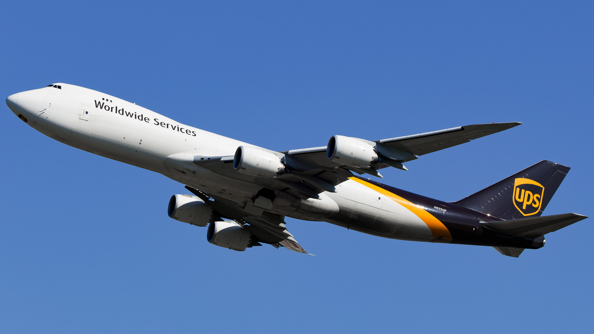 Full size: United Parcel Service Boeing 747-8F N622UP at Mac Dill AFB