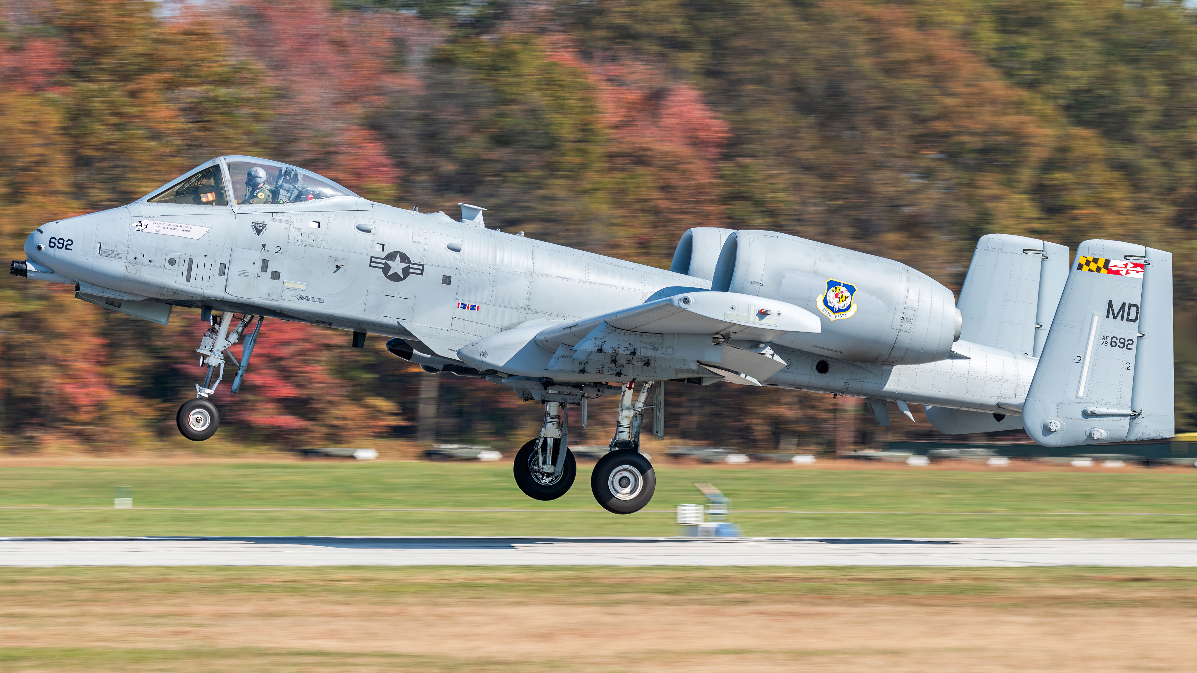 Full size: USAF - United States Air Force Fairchild A-10 Thunderbolt 78-0692 at Martin State Airport