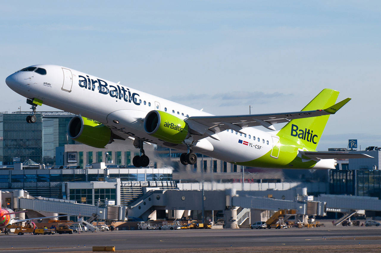 Full size: Air Baltic Airbus A220-300 YL-CSF at Vienna International Airport