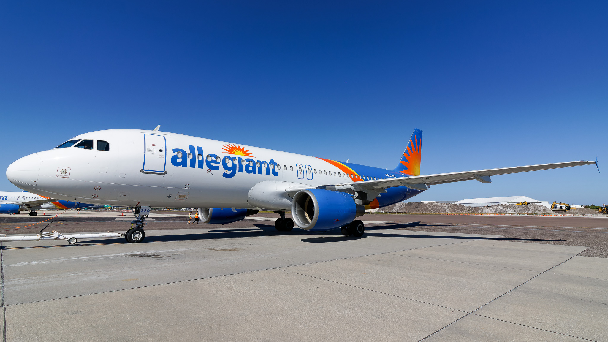Full size: Allegiant Air Airbus A320 N220NV at St. Petersburg Clearwater International Airport