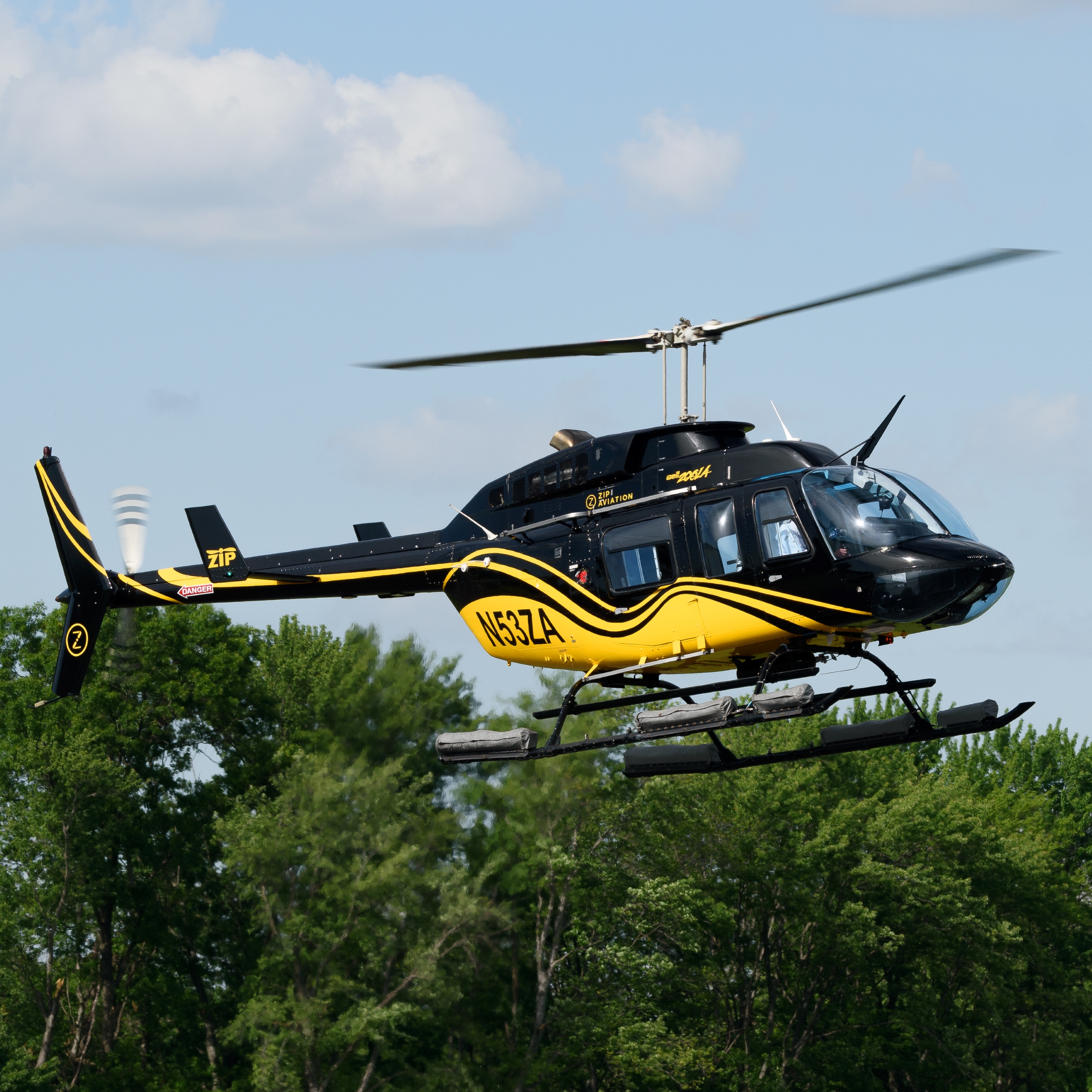 Full size: Zip Aviation Bell 206 N53ZA at Essex County Airport