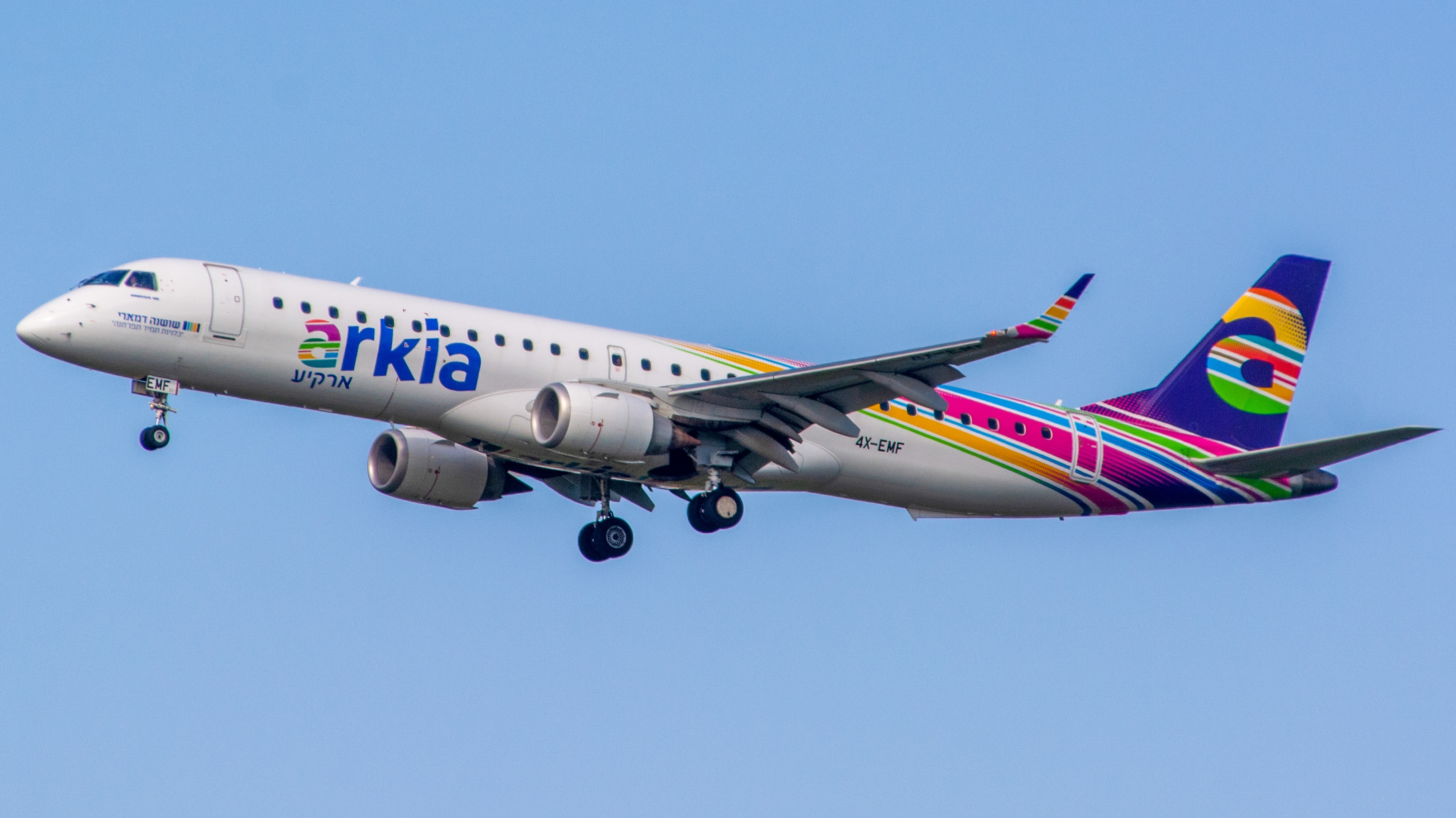 Full size: Arkia Embraer E195 4X-EMF at Tel Aviv-Ben Gurion Airport