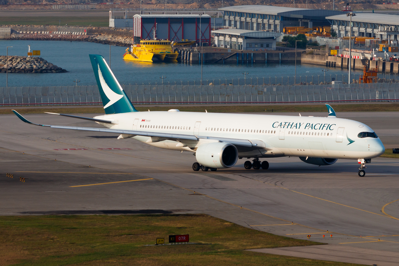 Full size: Cathay Pacific Airbus A350-900 B-LRS at Hong Kong International Airport