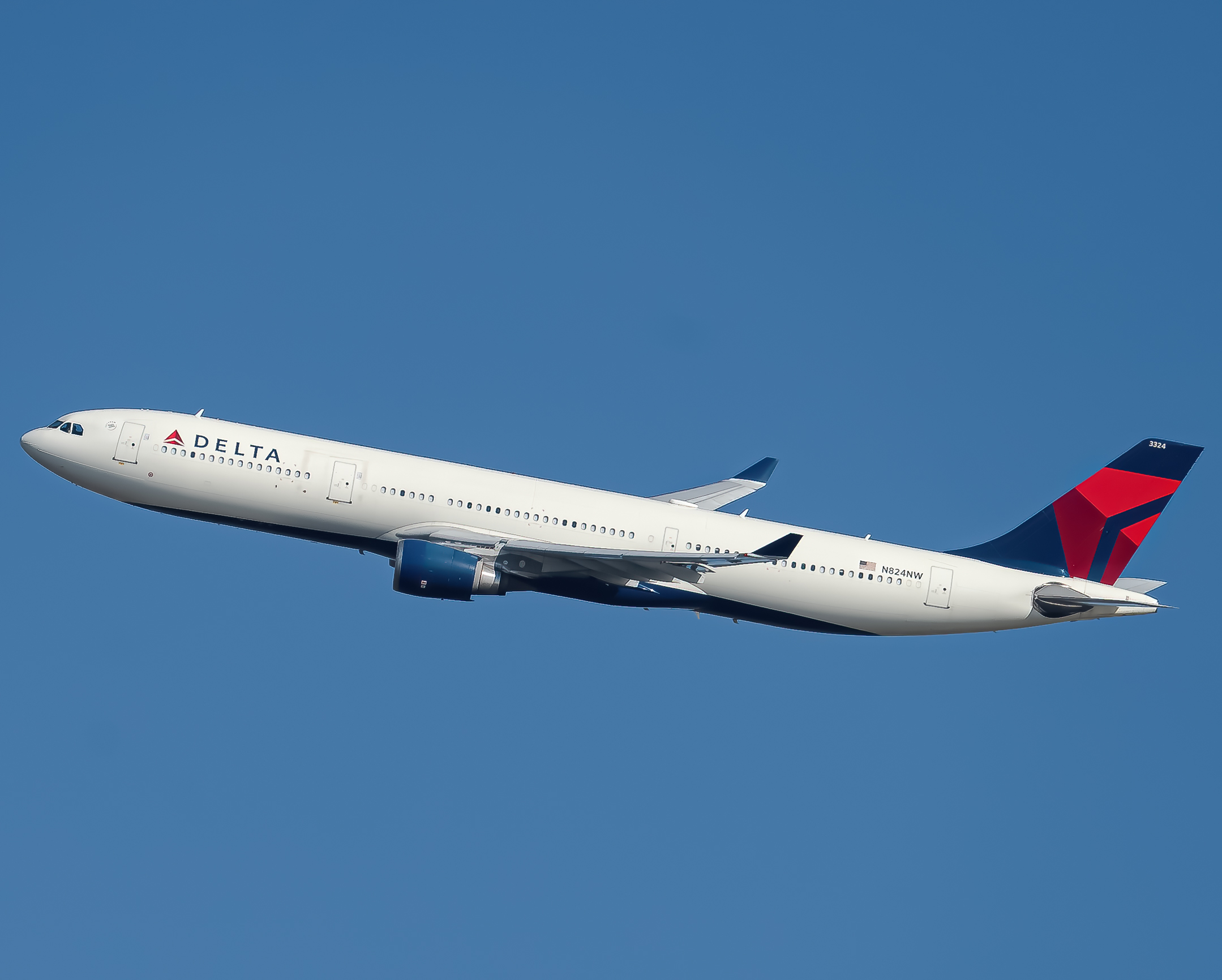 Full size: Delta Airlines Airbus A330-300 N824NW at John F. Kennedy International Airport
