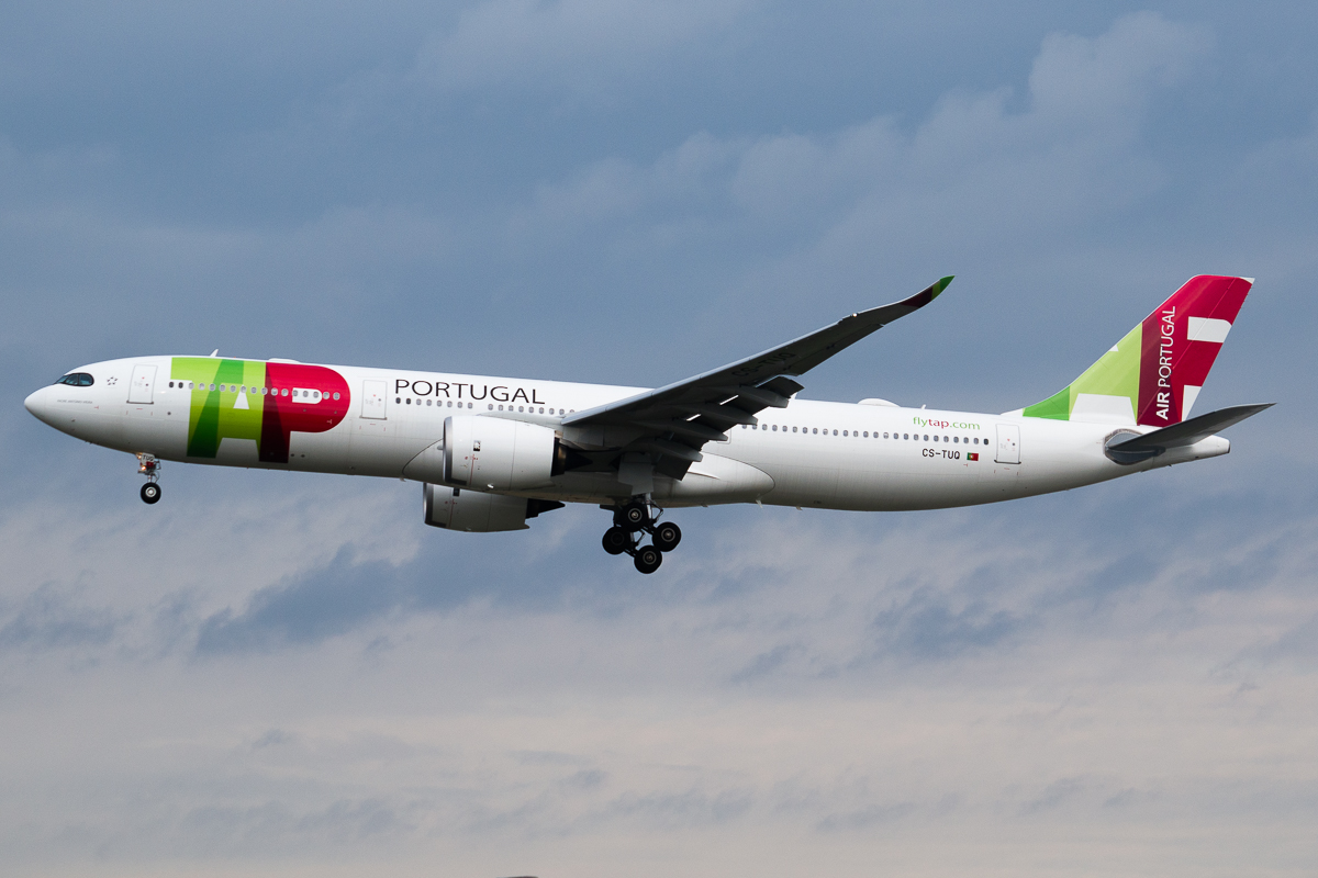 Full size: TAP Air Portugal Airbus A330-900 CS-TUQ at Frankfurt International Airport