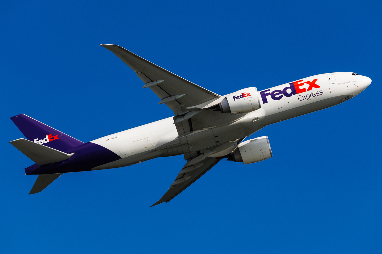 Full size: FedEx Boeing 777-F N873FD at Hong Kong International Airport
