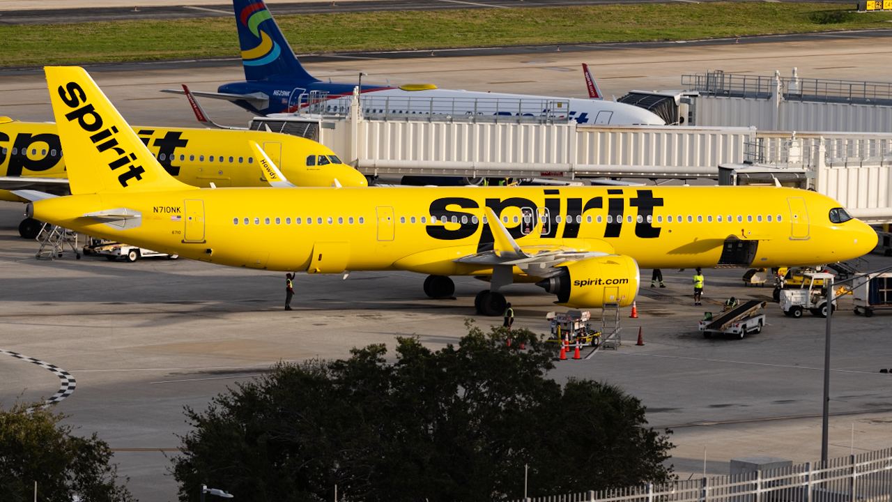 Full size: Spirit Airlines Airbus A321NEO N710NK at Tampa International Airport