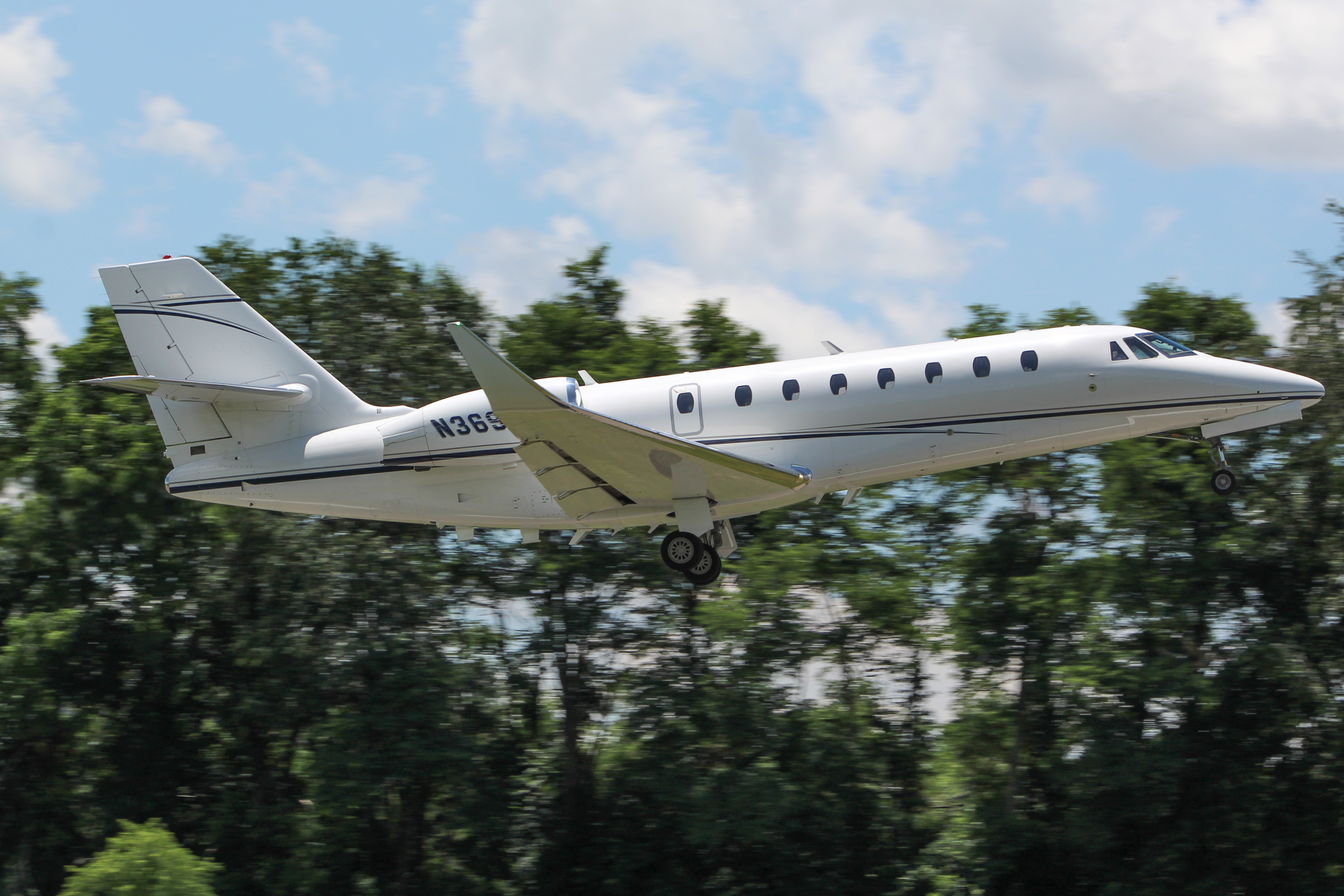 Full size: PRIVATE Cessna 680 Citation Sovereign N369FG at Stuart Powell Field Airport
