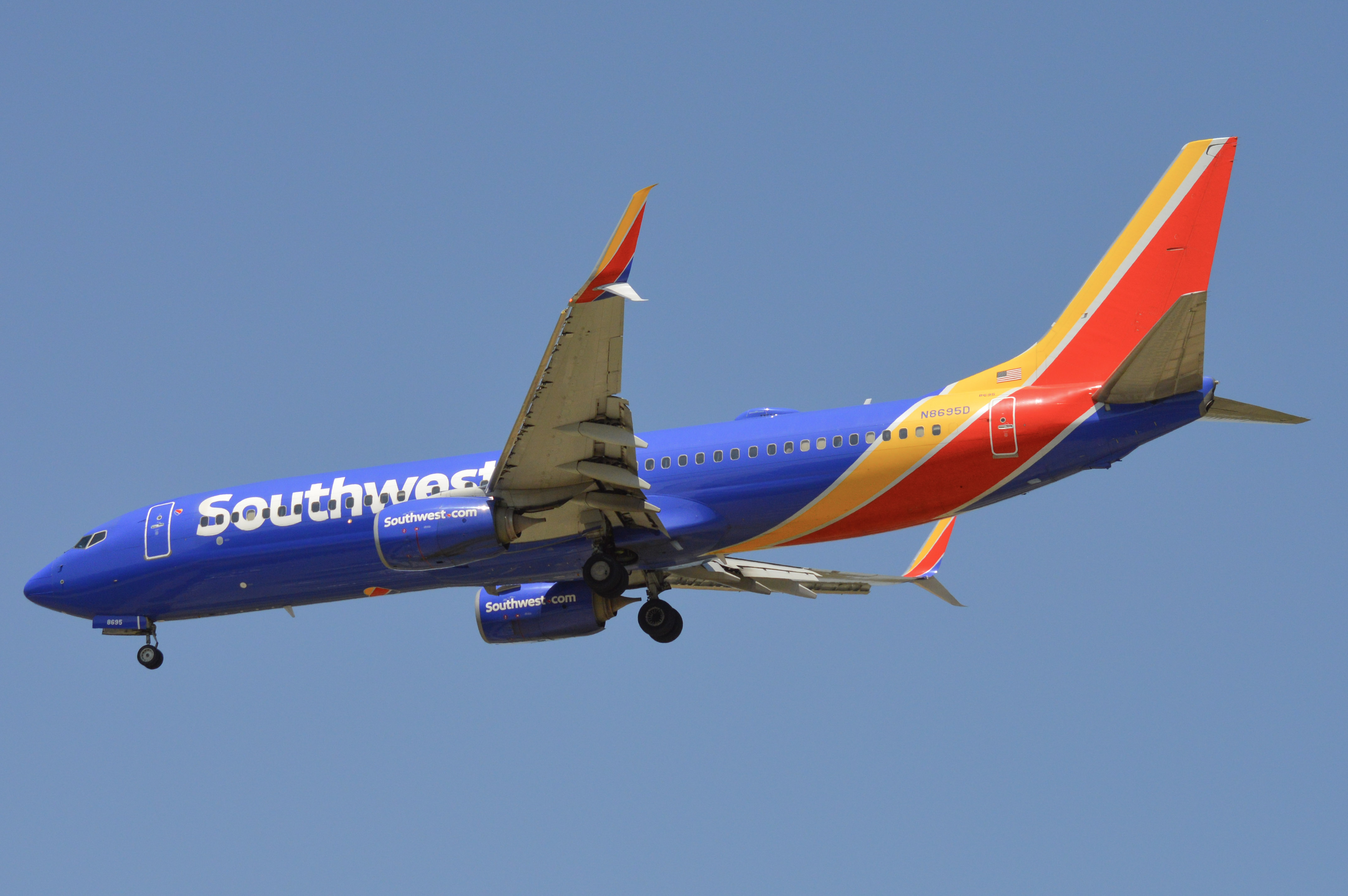 Full size: Southwest Airlines Boeing 737-800 N8695D at Baltimore/Washington International Thurgood Marshall Airport