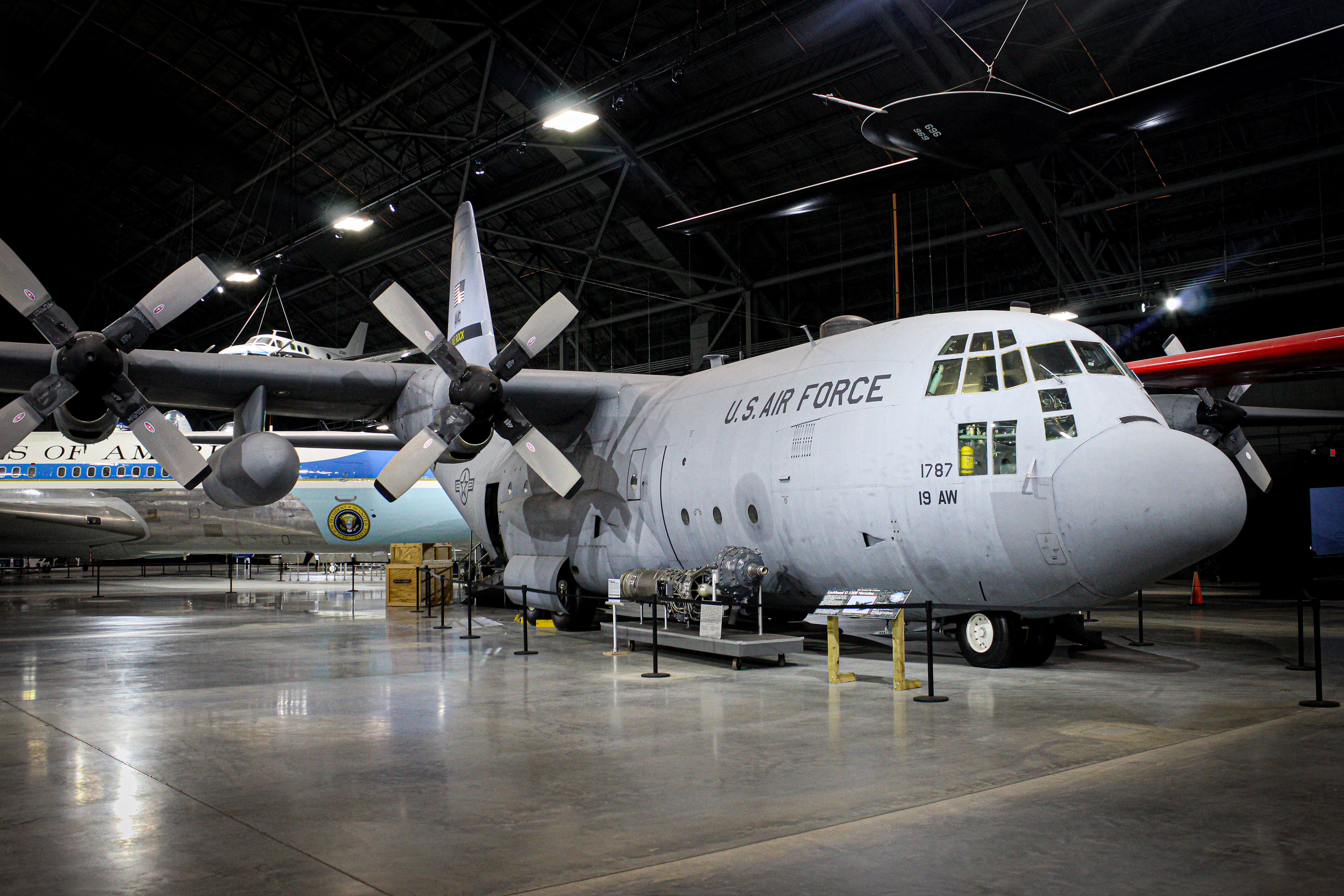 Full size: USAF - United States Air Force Lockheed C-130 Hercules 62-1787 at Wright-Patterson Air Force Base