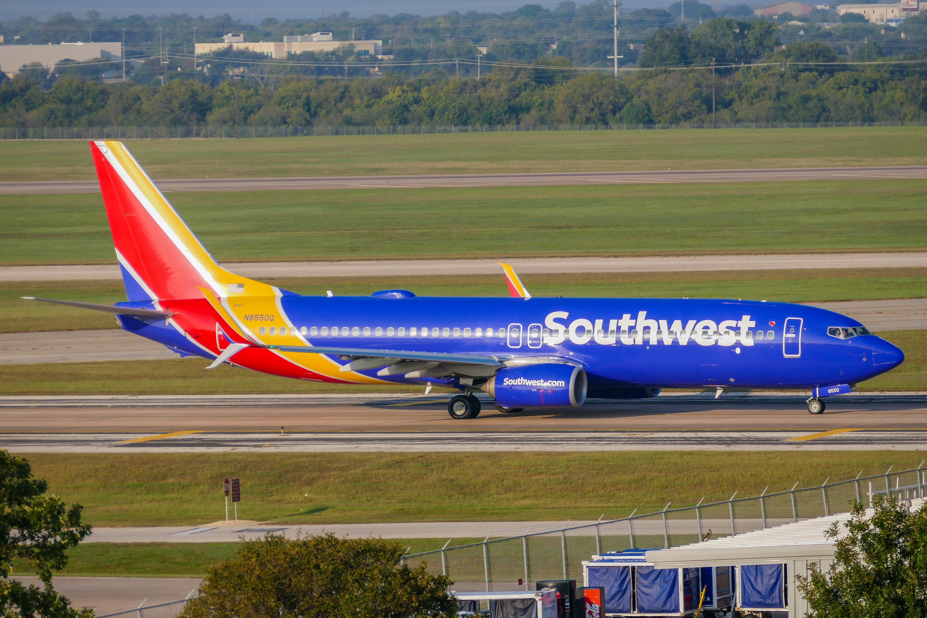 Full size: Southwest Airlines Boeing 737-800 N8550Q at Austin-Bergstrom International Airport