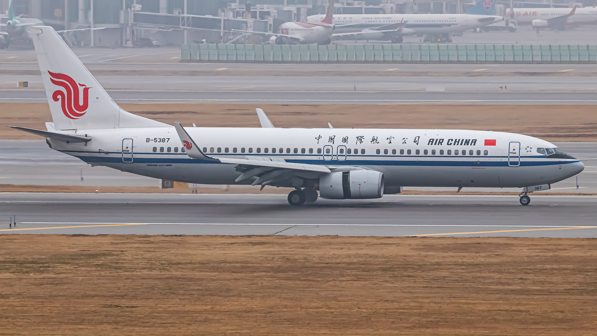 Full size: Air China Boeing 737-89L B-5387 at Seoul-Incheon International Airport
