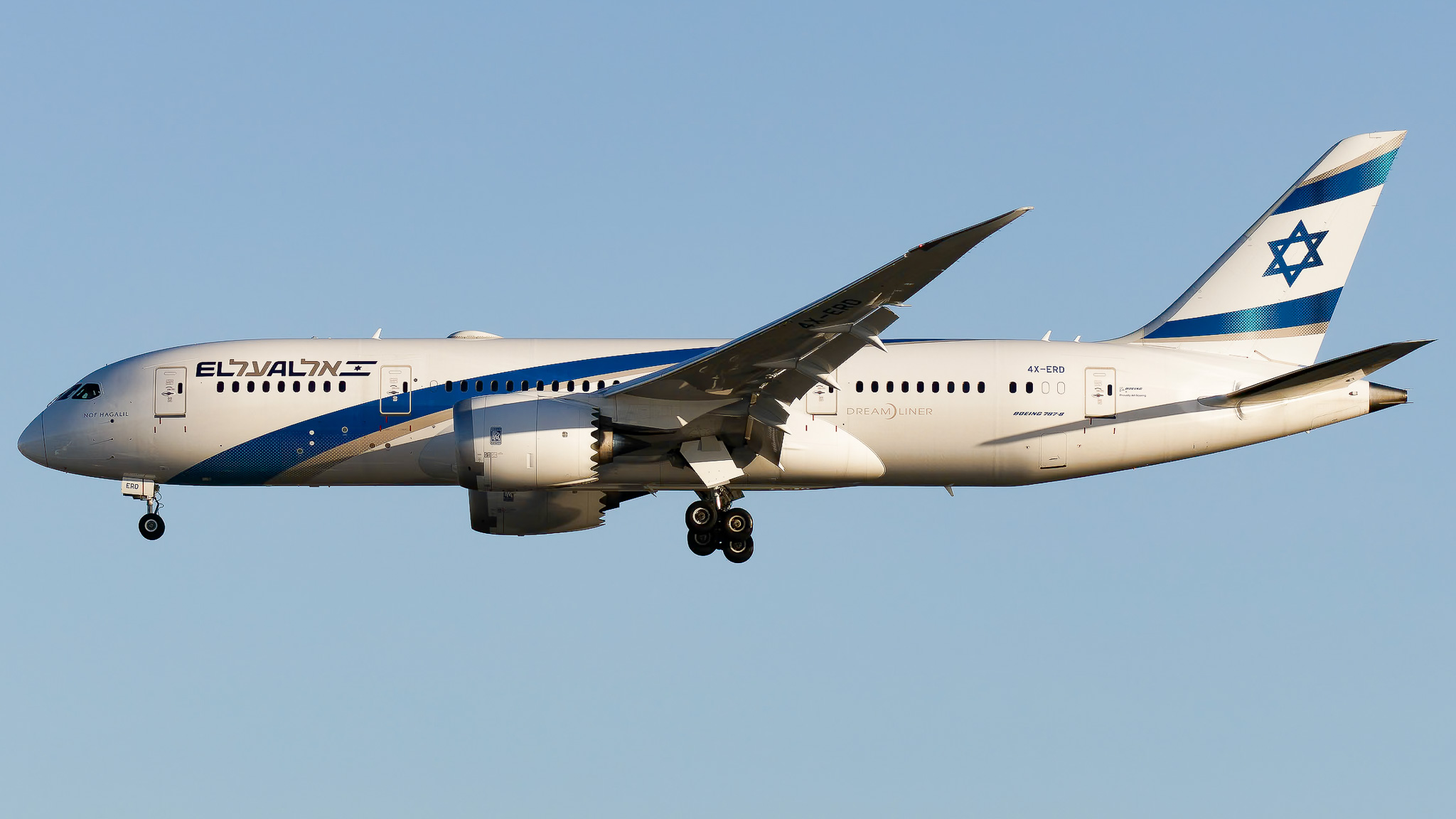 Full size: El Al Boeing 787-8 4X-ERD at Miami International Airport