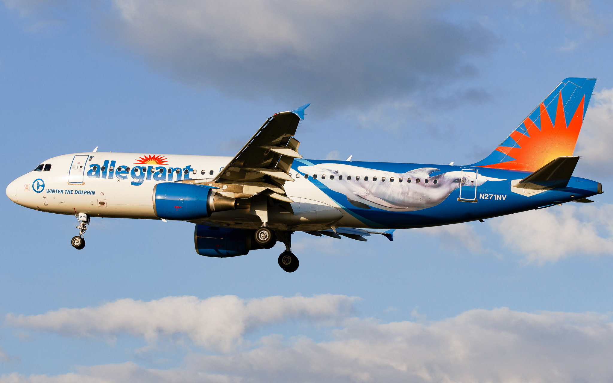 Full size: Allegiant Air Airbus A320 N217NV at St. Petersburg Clearwater International Airport