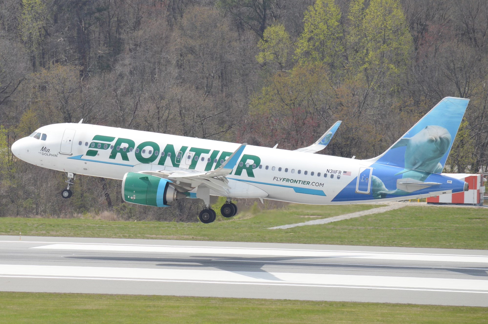 Full size: Frontier Airlines Airbus A320NEO N311FR at Baltimore/Washington International Thurgood Marshall Airport