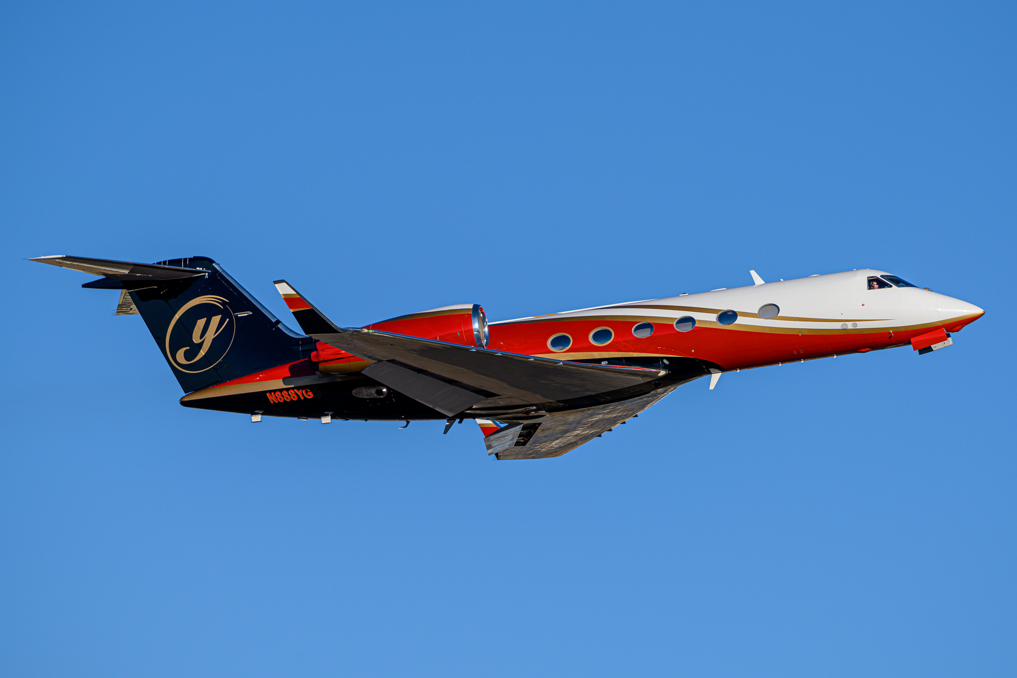 Full size: PRIVATE Gulfstream IV N888YG at Centennial Airport
