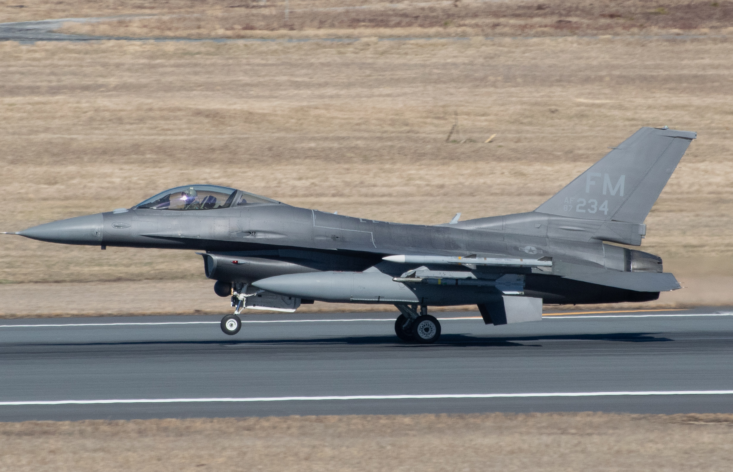 Full size: USAF - United States Air Force General Dynamics F-16 Fighting Falcon 87-0234 at Atlantic City International Airport