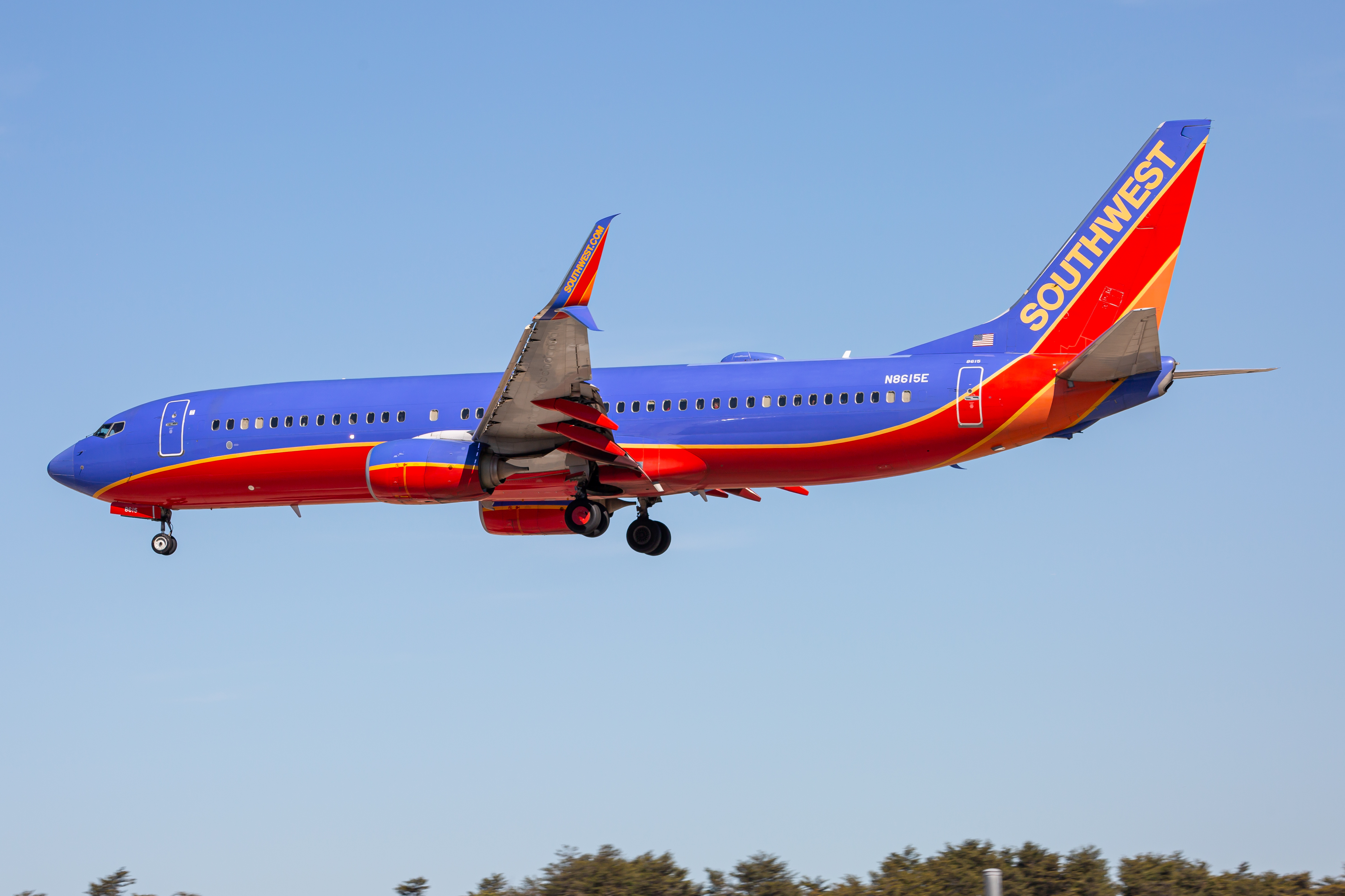 Full size: Southwest Airlines Boeing 737-800 N8615E at Baltimore/Washington International Thurgood Marshall Airport