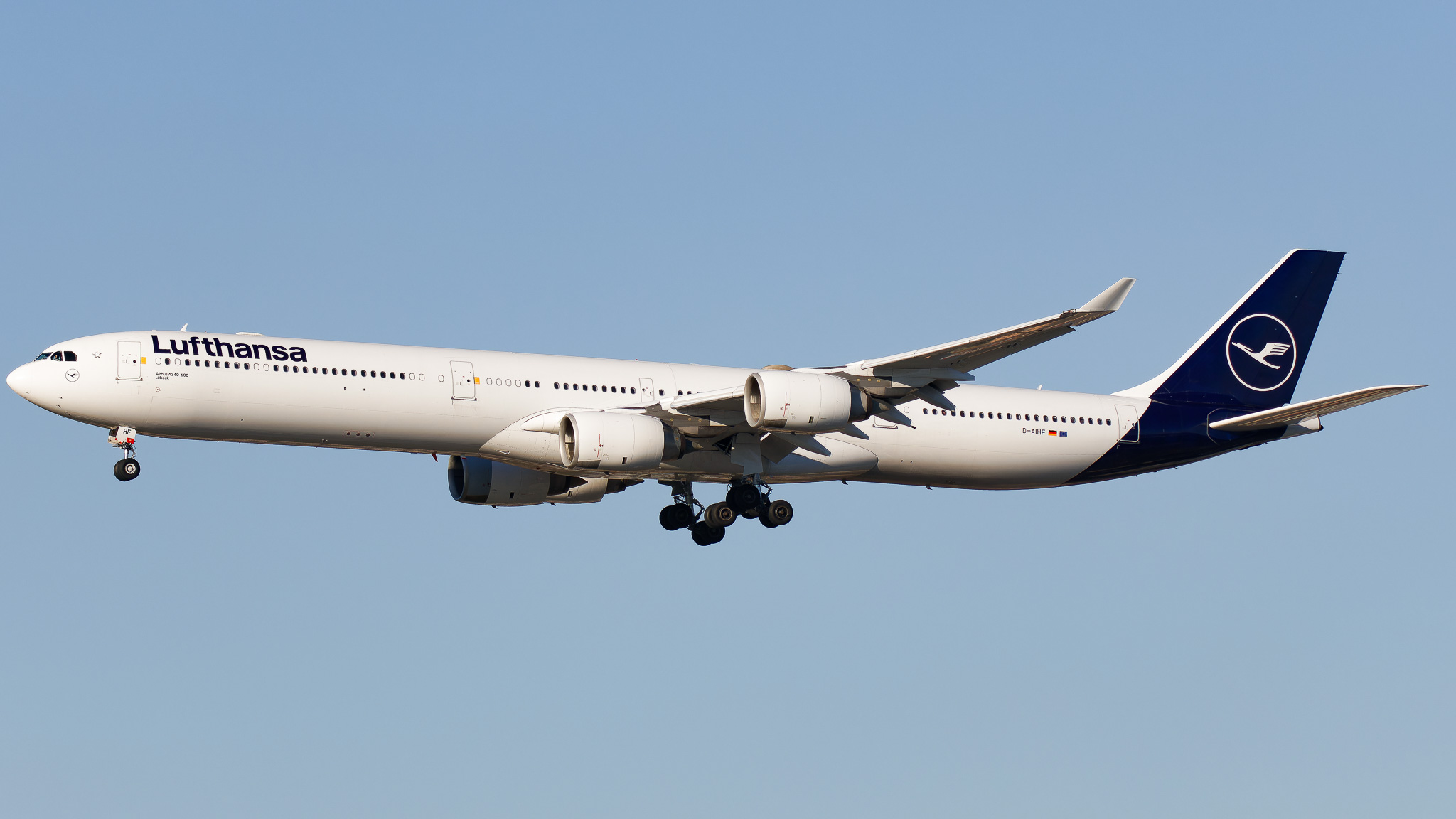 Full size: Lufthansa Airbus A340-600 D-AIHF at Miami International Airport