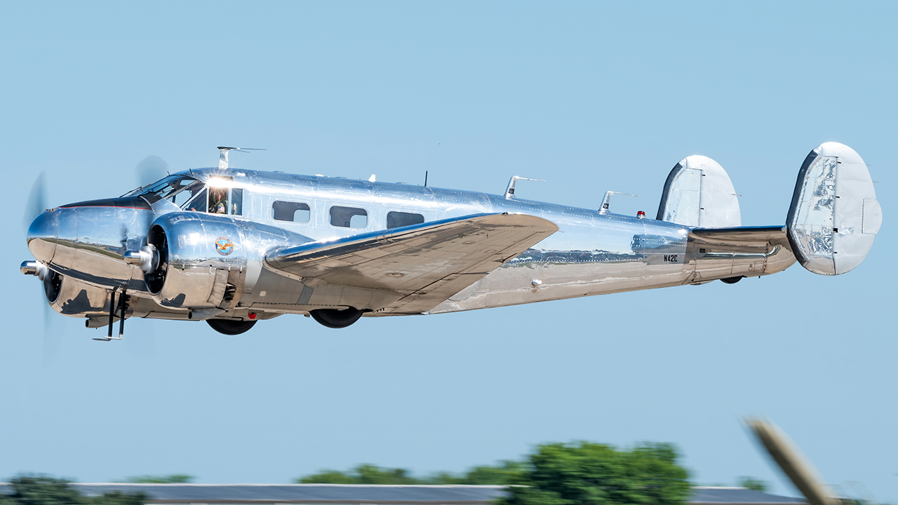 Full size: PRIVATE Beech 18 N42C at Wittman Regional Airport