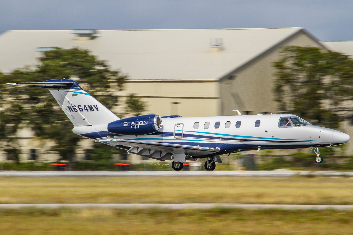 Full size: PRIVATE Cessna Citation CJ4 N664MV at Fort Lauderdale Executive Airport
