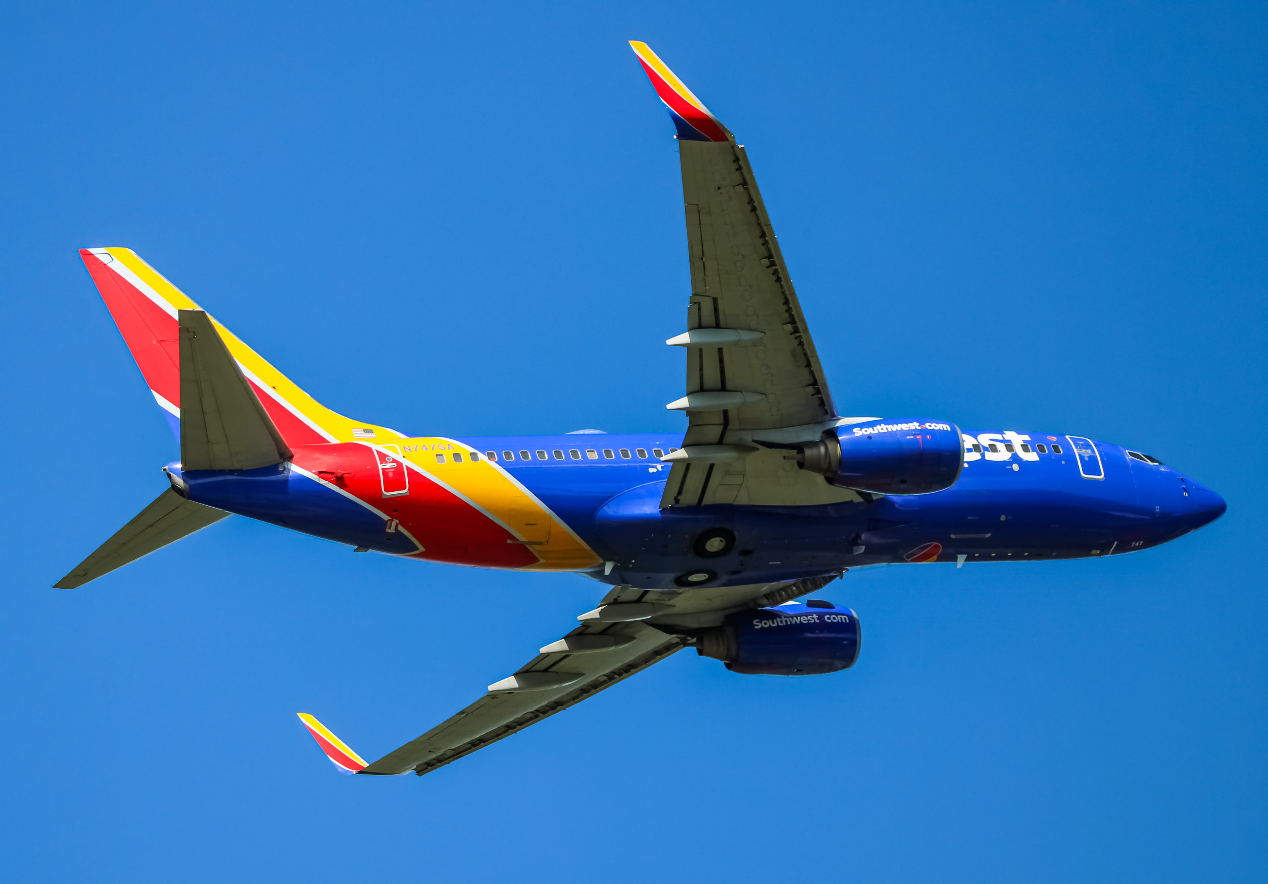 Full size: Southwest Airlines Boeing 737-700 N747SA at Baltimore/Washington International Thurgood Marshall Airport