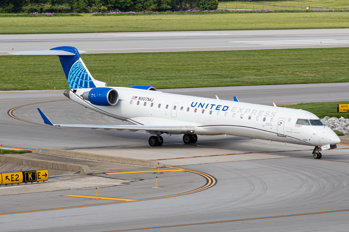 Full size: United Express Mitsubishi CRJ-550 N507MJ at John Glenn Columbus International Airport