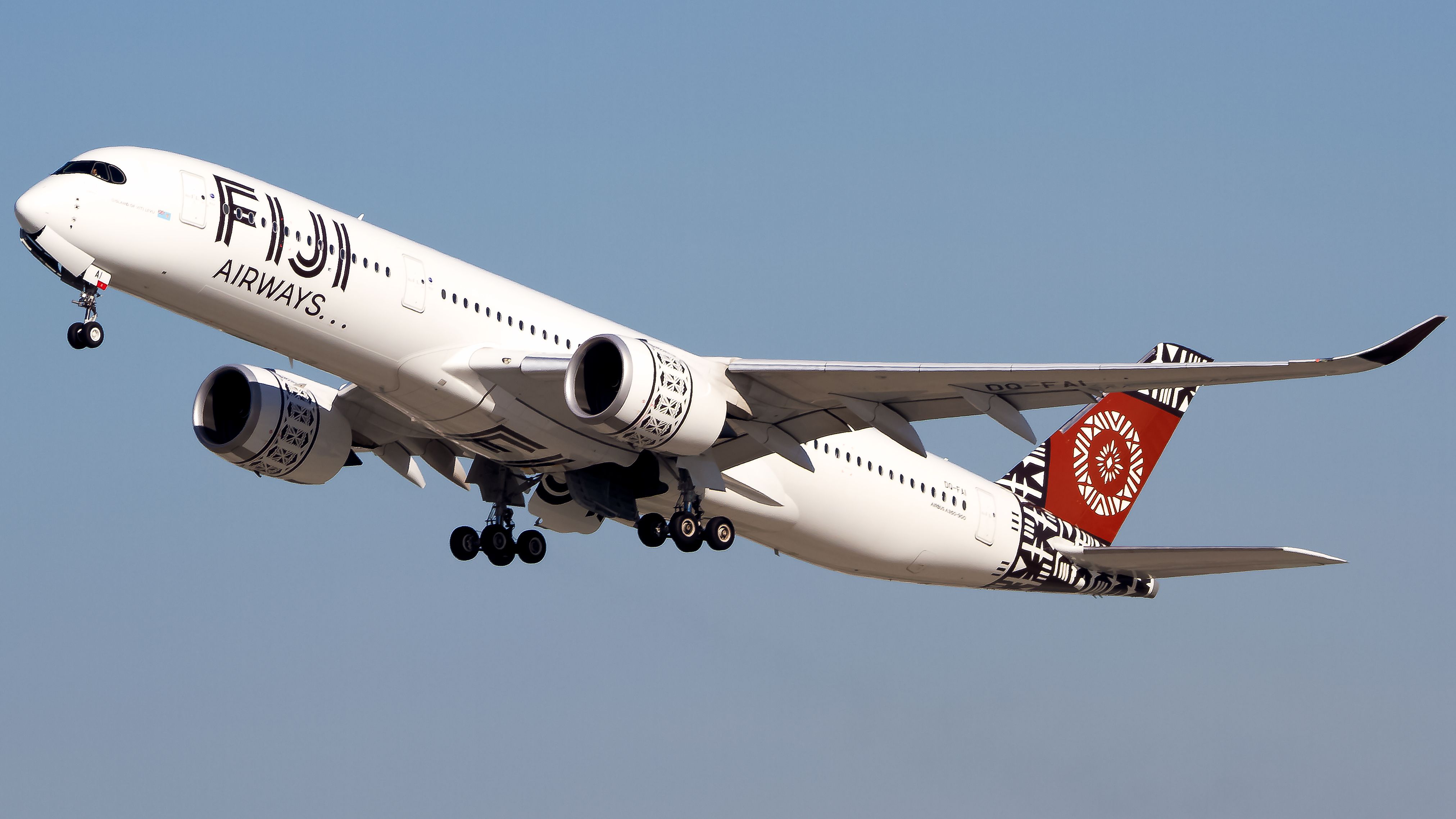 Full size: Fiji Airways Airbus A350-900 DQ-FAI at Los Angeles International Airport