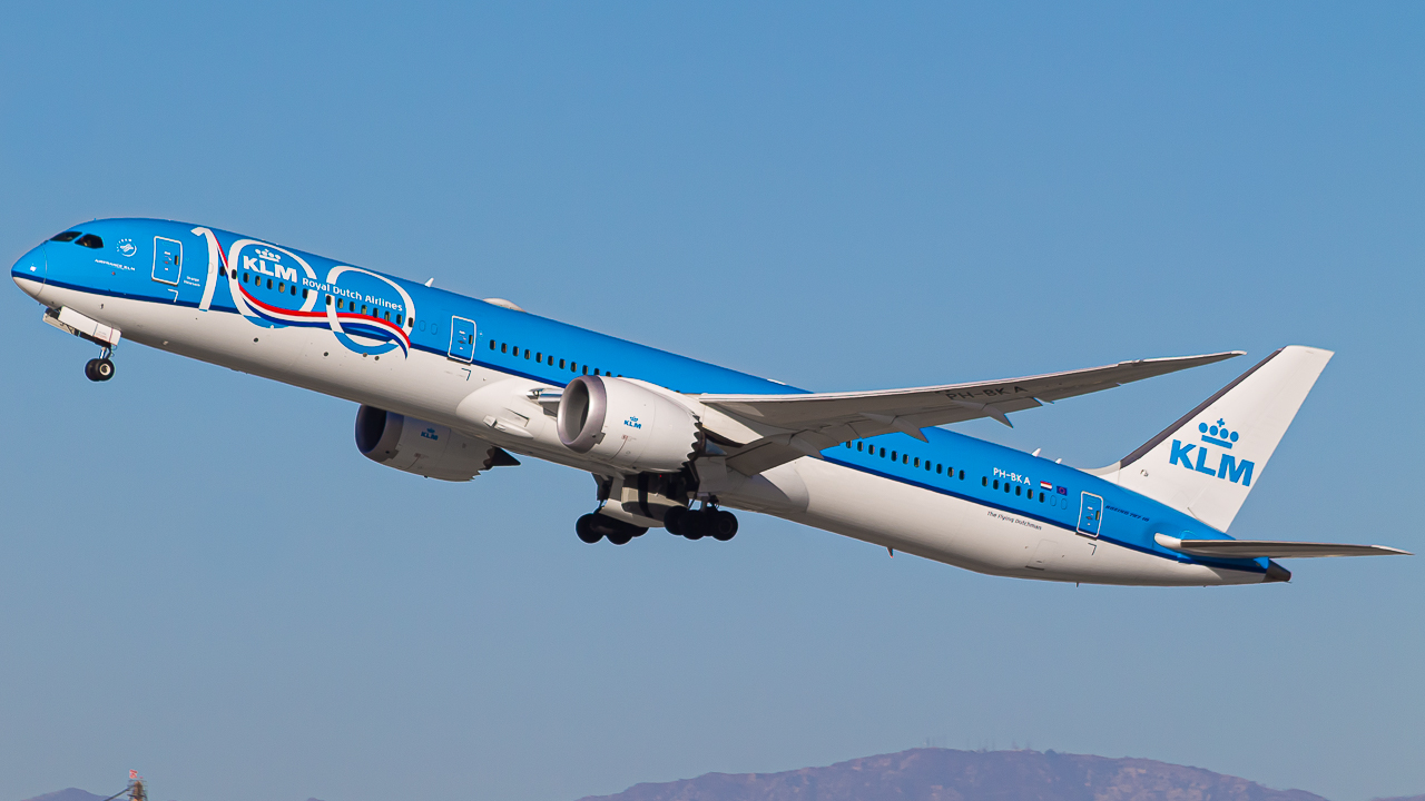 Full size: KLM Boeing 787-10 PH-BKA at Los Angeles International Airport