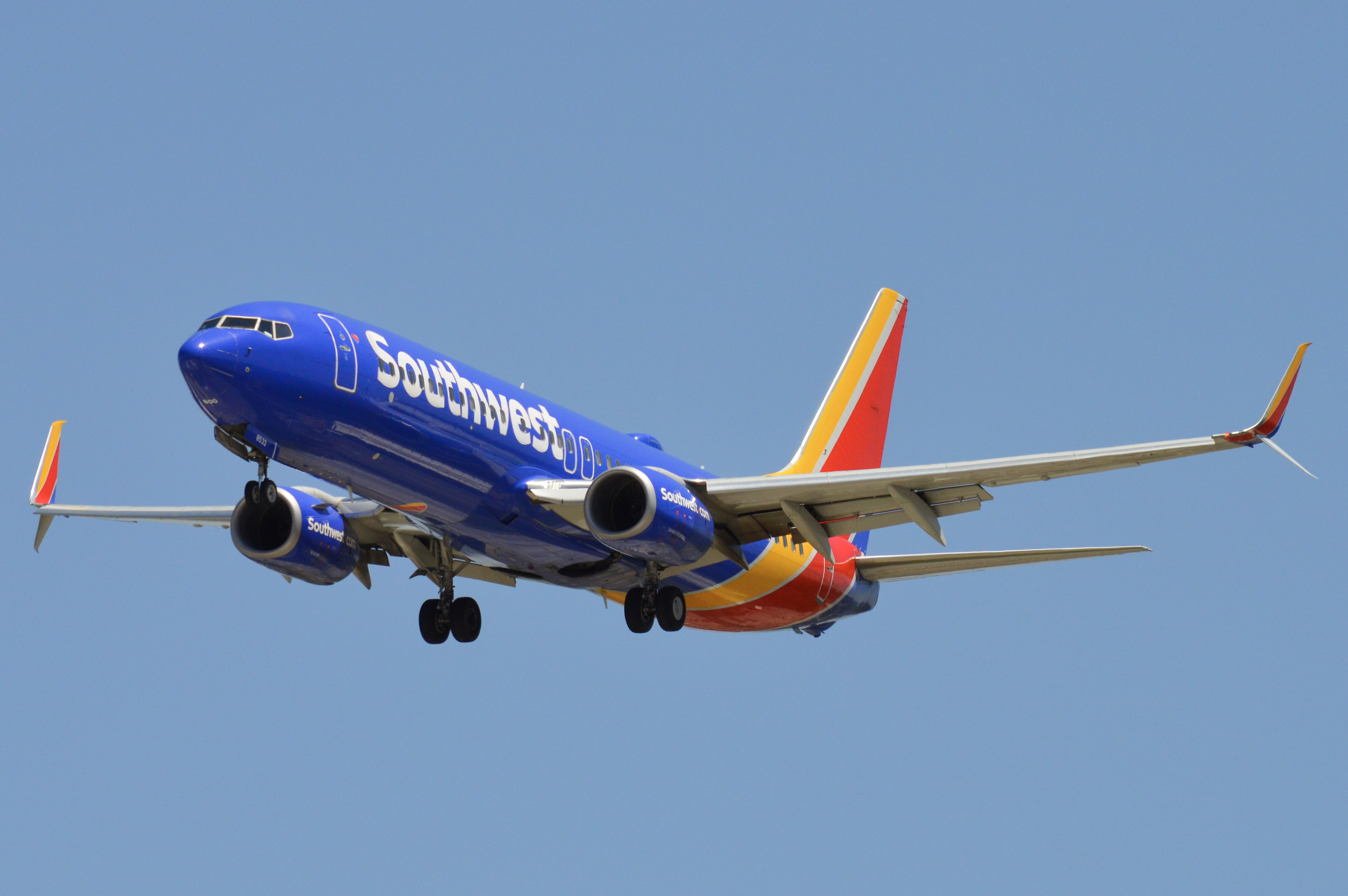 Full size: Southwest Airlines Boeing 737-800 N8533S at Baltimore/Washington International Thurgood Marshall Airport