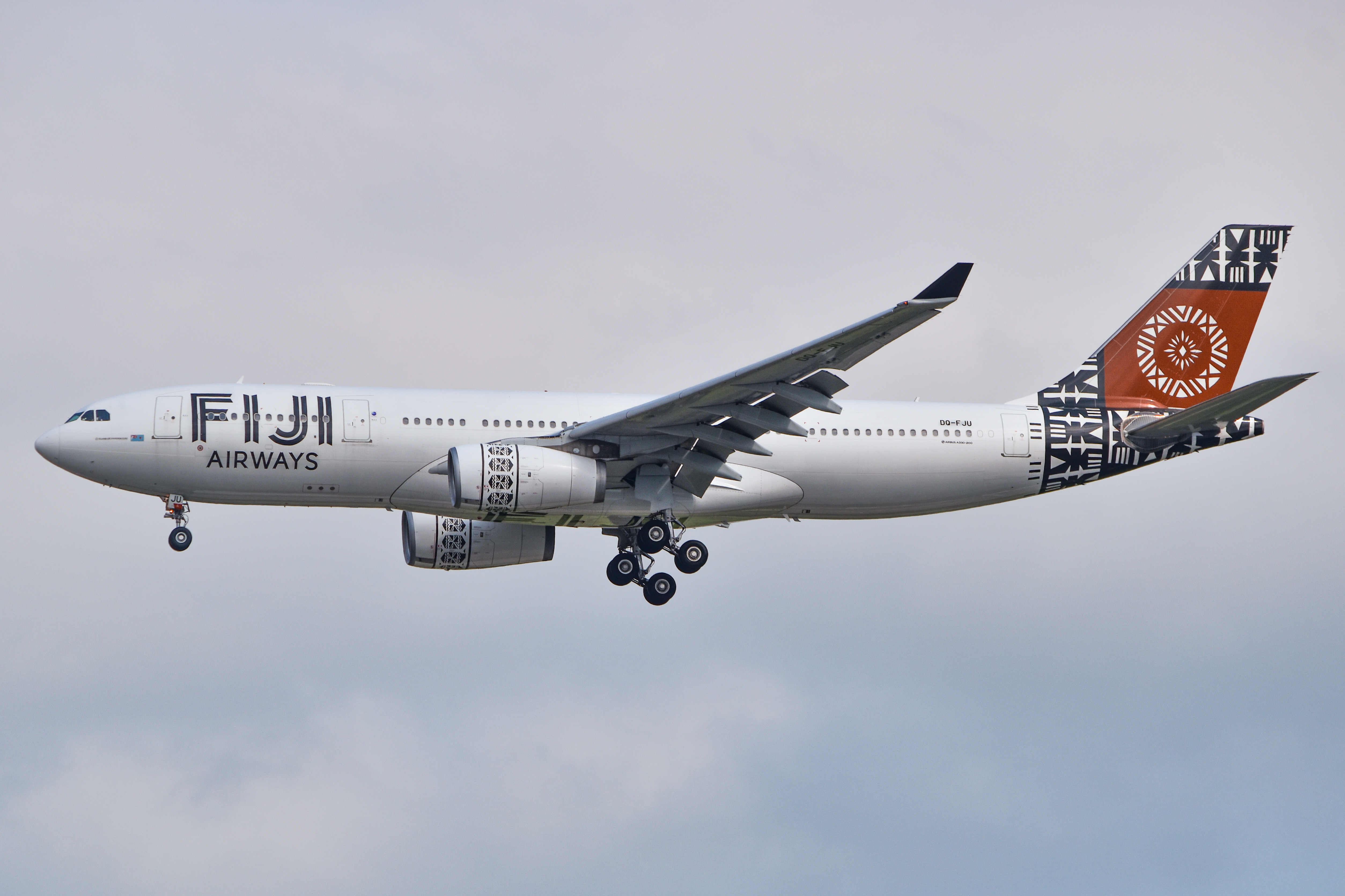 Full size: Fiji Airways Airbus A330-200 DQ-FJU at Singapore-Changi Airport