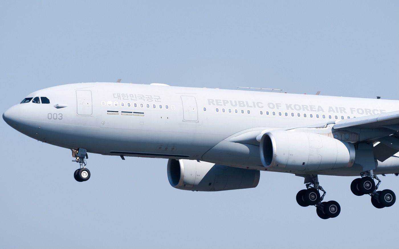 Full size: ROKAF  Airbus A330-200MMRT 19-003 at Gimhae International Airport