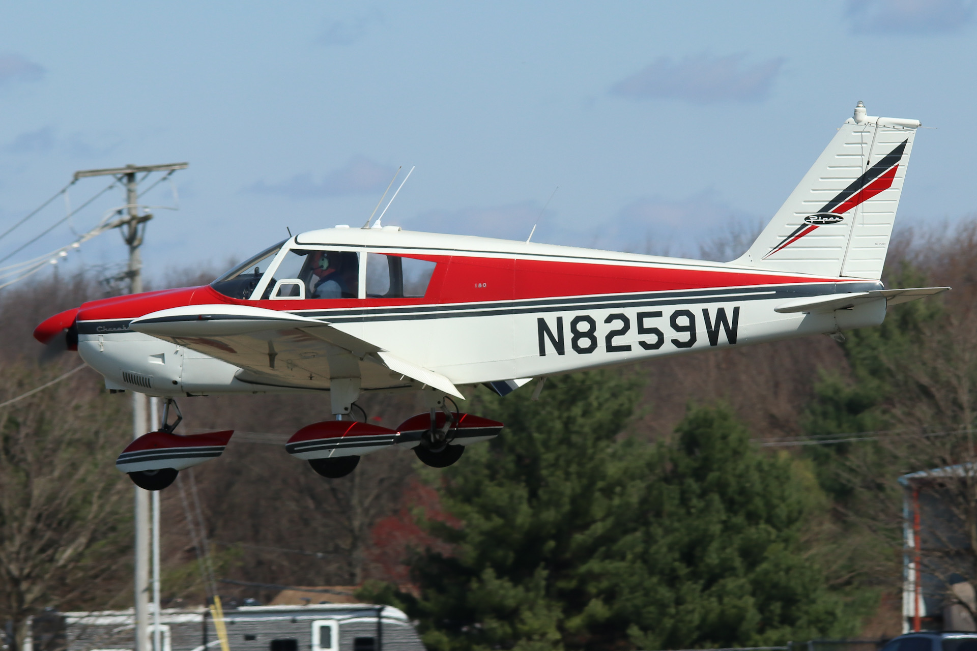 Full size: PRIVATE Piper 28 Cherokee N8259W at Reigle Field Airport