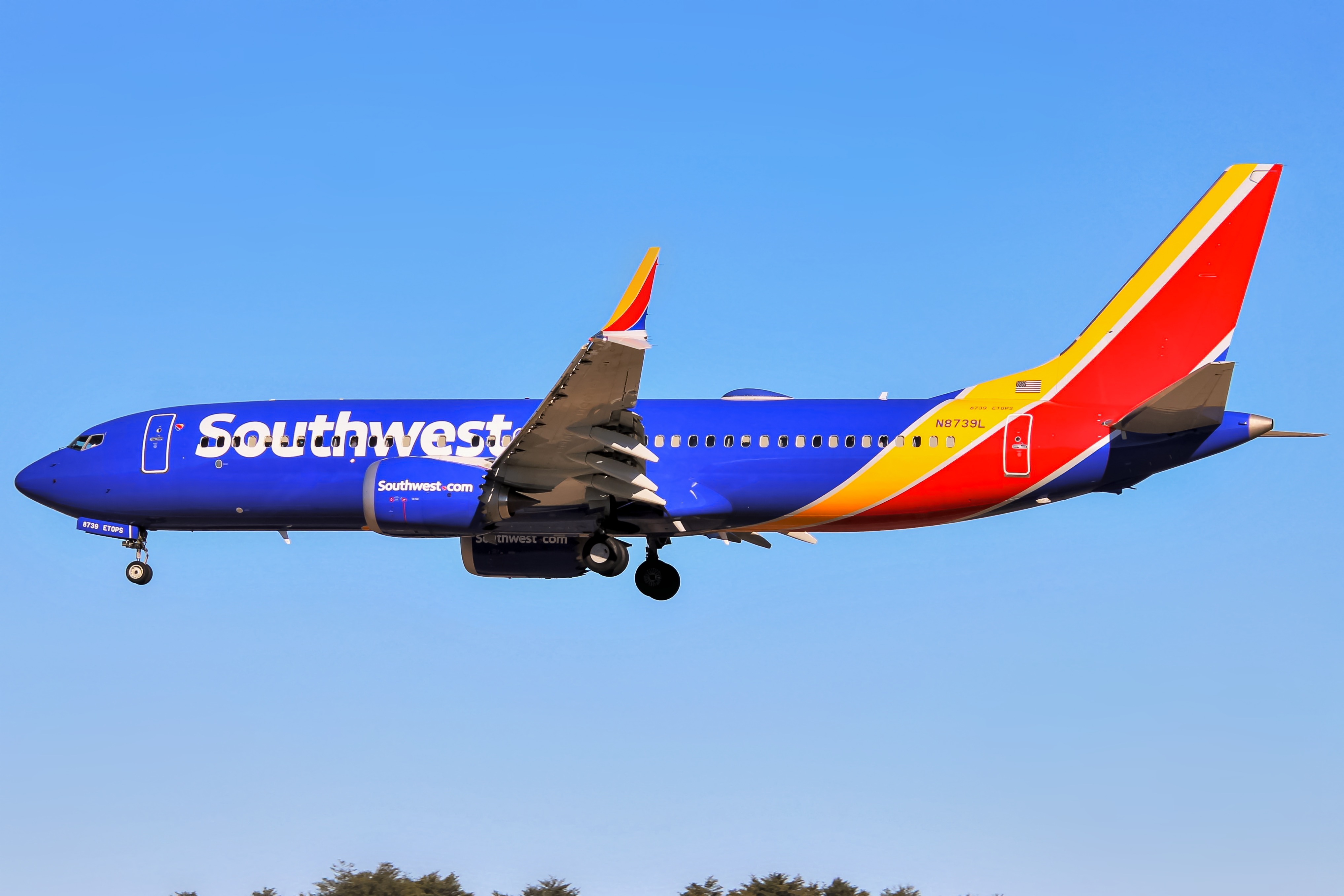Full size: Southwest Airlines Boeing 737 MAX 8 N8739L at Baltimore/Washington International Thurgood Marshall Airport