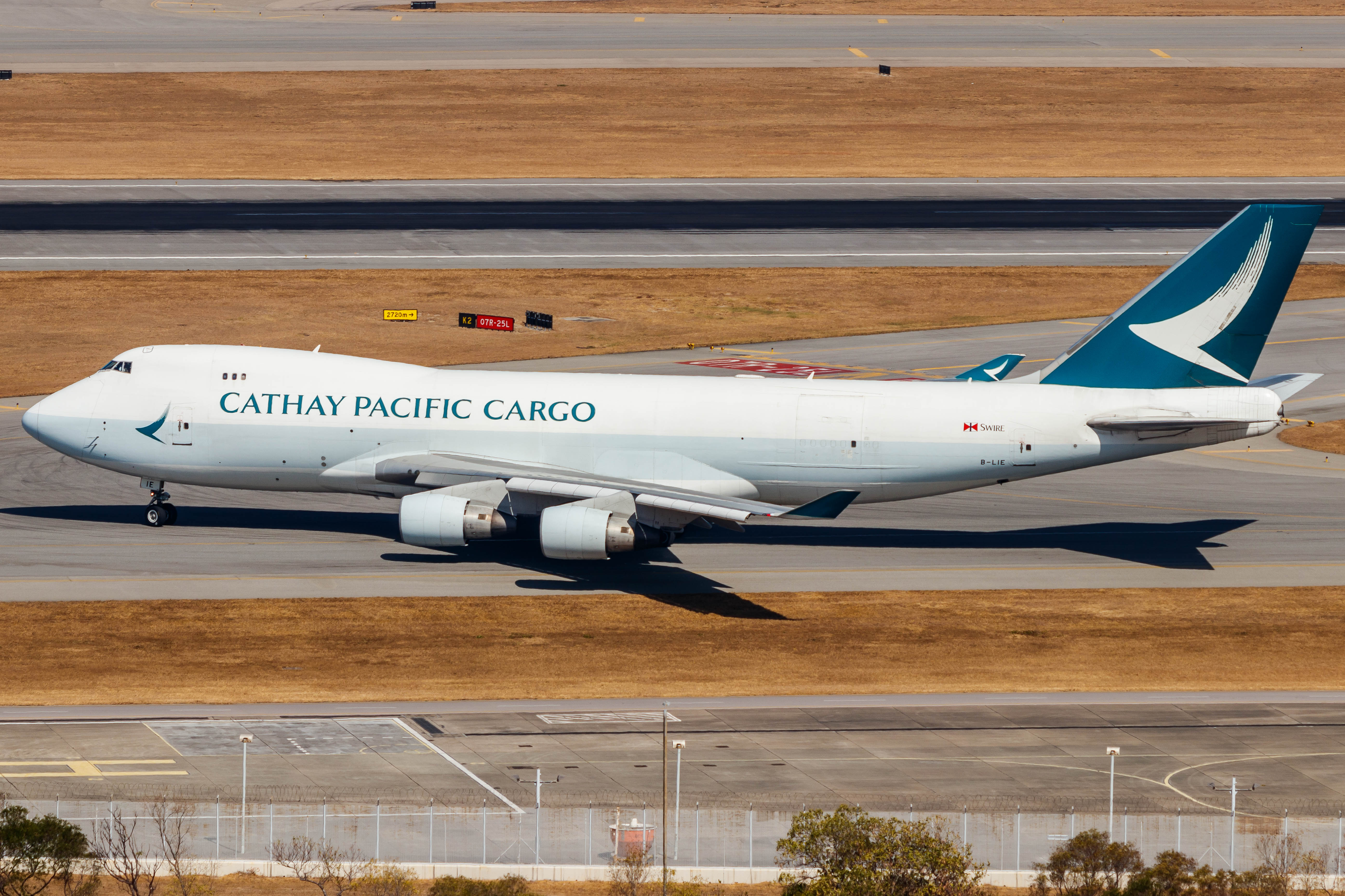 Full size: Cathay Pacific Boeing 747-400F B-LIE at Hong Kong International Airport